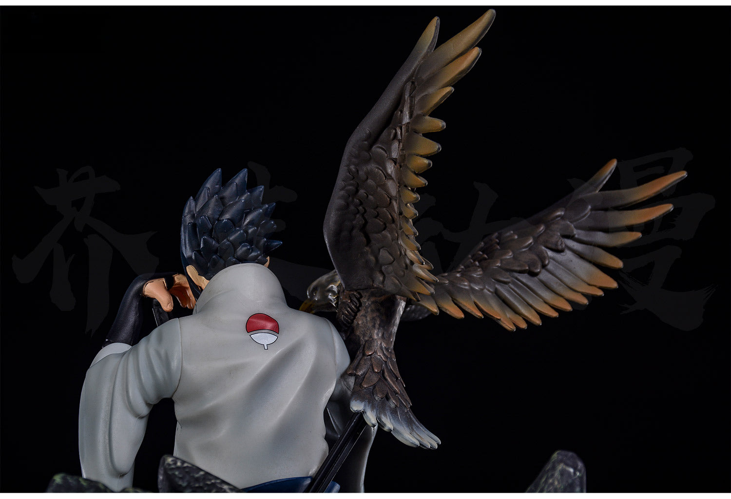 Figura de acción Sasuke Uchiha - 35 cm | PVC premium con Eagle & Sword