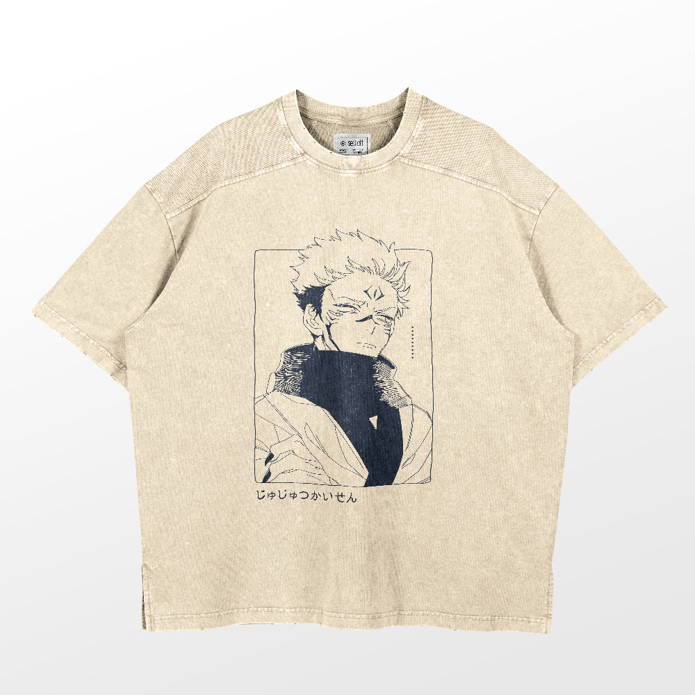 Beige Jujutsu Kaisen Sukuna Washed Vintage T-Shirt features a central black graphic of anime character Sukuna with spiky hair and a serious expression. Japanese text enhances its streetwear style. Made from 260 GSM high-quality cotton, it has a relaxed fit.