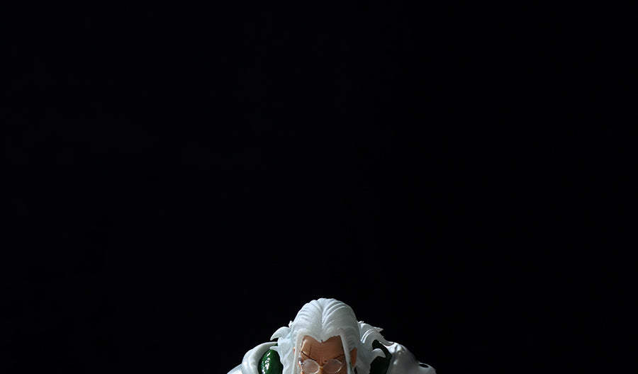 Gol D. Roger Figurina de acción - 15 cm con fuego brillante y fogata, edición limitada - One Piece Collectible