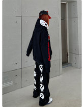 A person wears Seakoff&