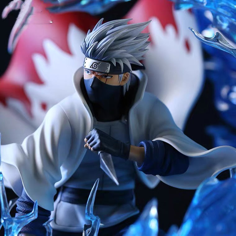 Kakashi Hatake 액션 피규어 - 26cm 수집가 에디션 | 번개 차크라 효과와 사냥개베이스가있는 다이나믹 포즈