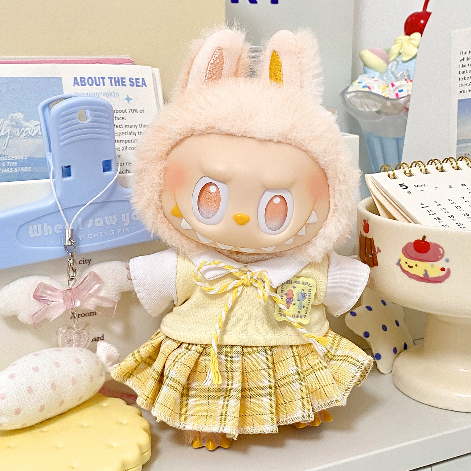 Labubu Yellow Bunny Collar Sweater & Pleated Skirt Outfit – All-Series Doll Clothes