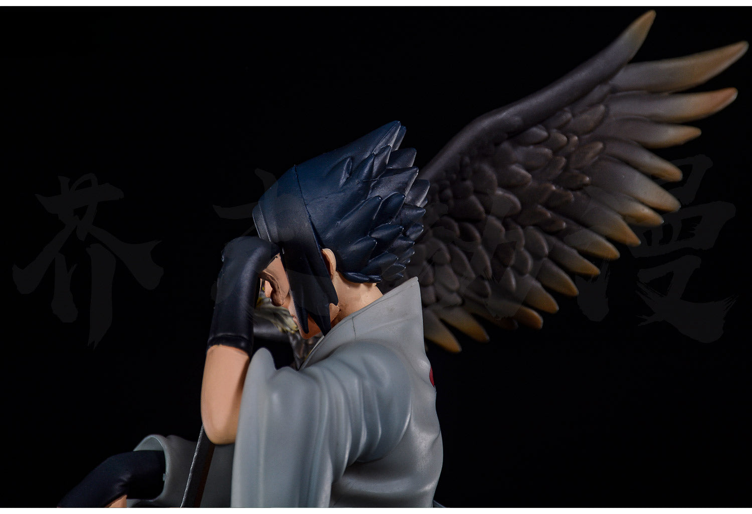 Figura de acción Sasuke Uchiha - 35 cm | PVC premium con Eagle & Sword