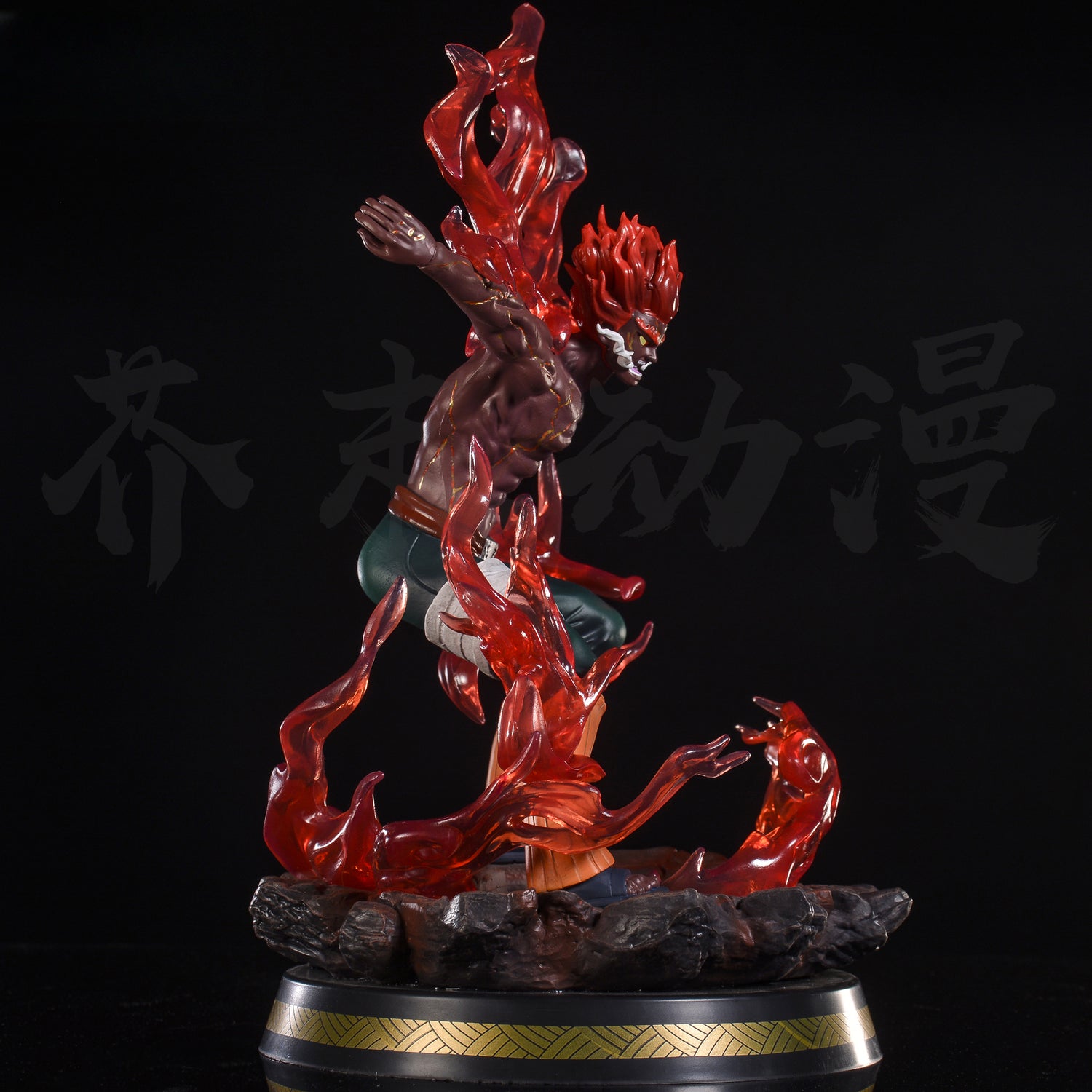 May Guy Action Figura - 31 cm de edición limitada | Pose dinámica con efectos y llamas de chakra