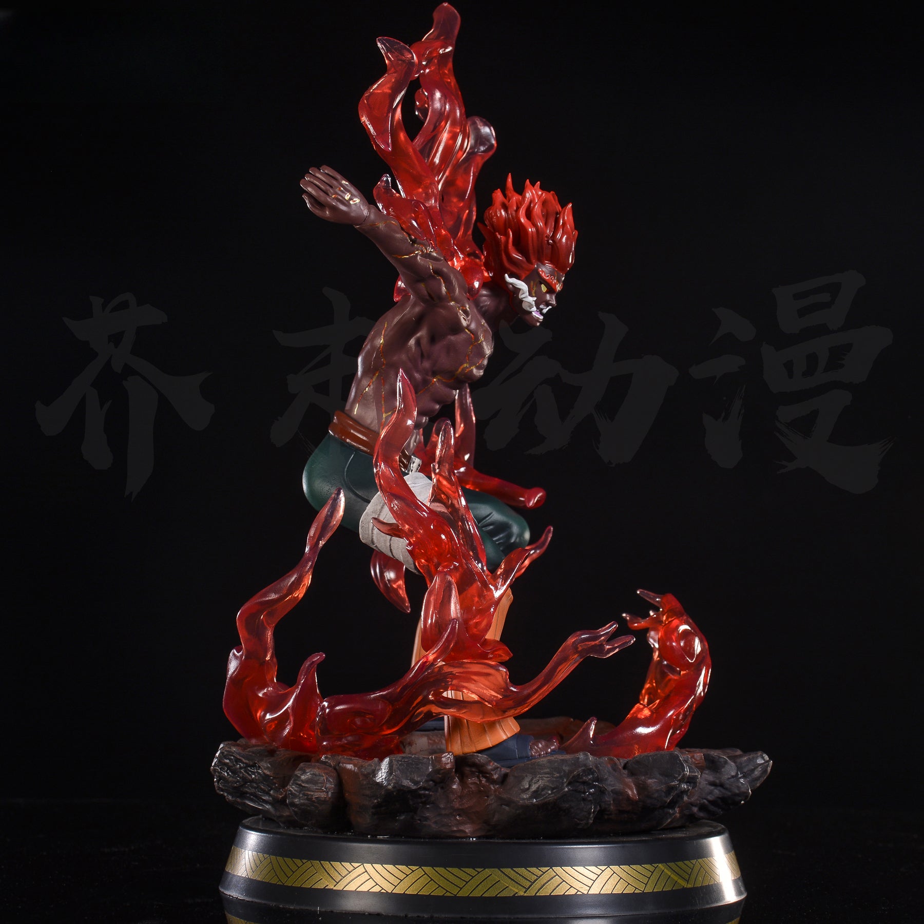 May Guy Action Figura - 31 cm de edición limitada | Pose dinámica con efectos y llamas de chakra