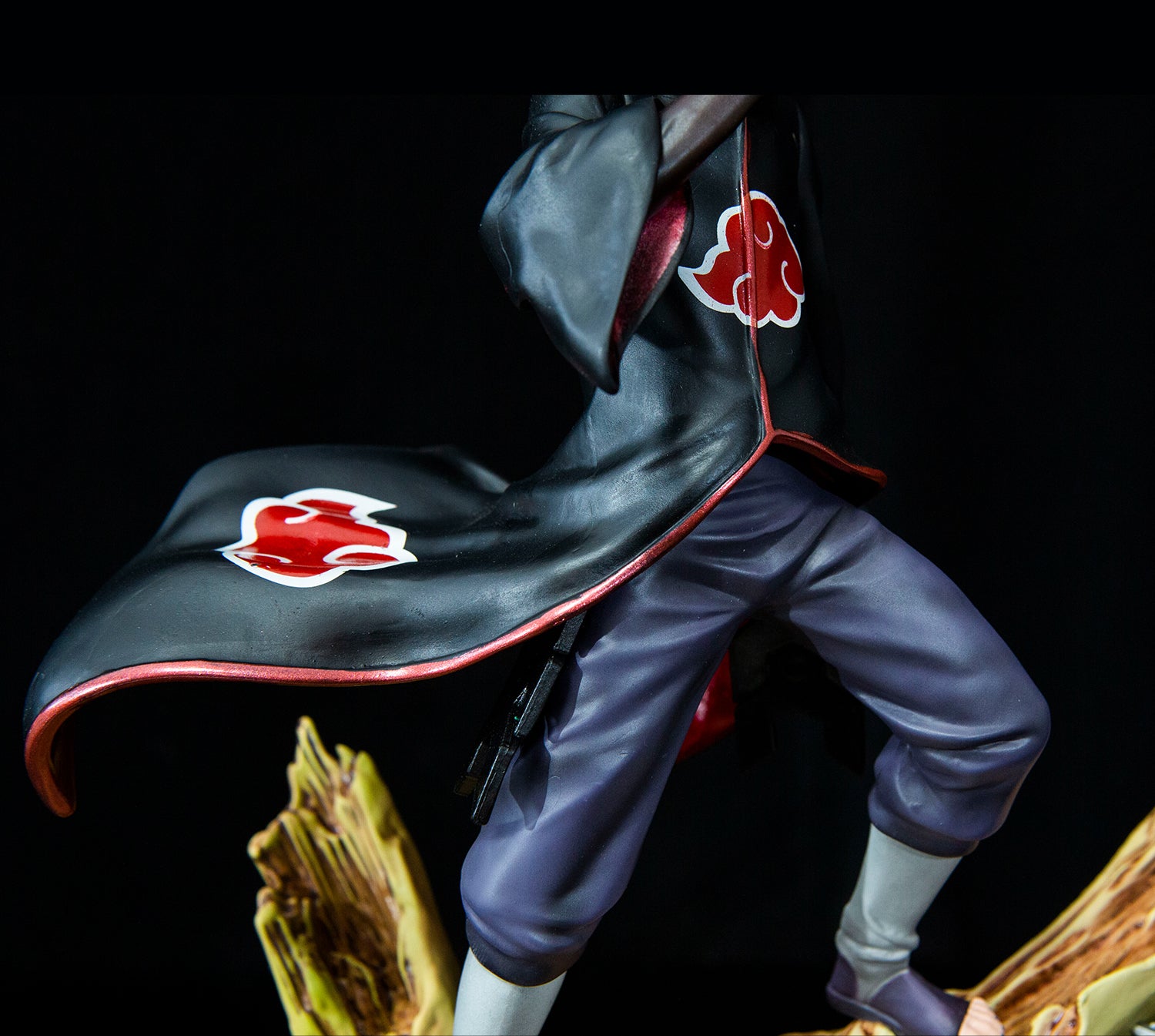 Figura da ação Uchiha Obito - edição de 31cm de colecionador | Pose dinâmica com máscara, efeitos de chakra e base de besta cauda