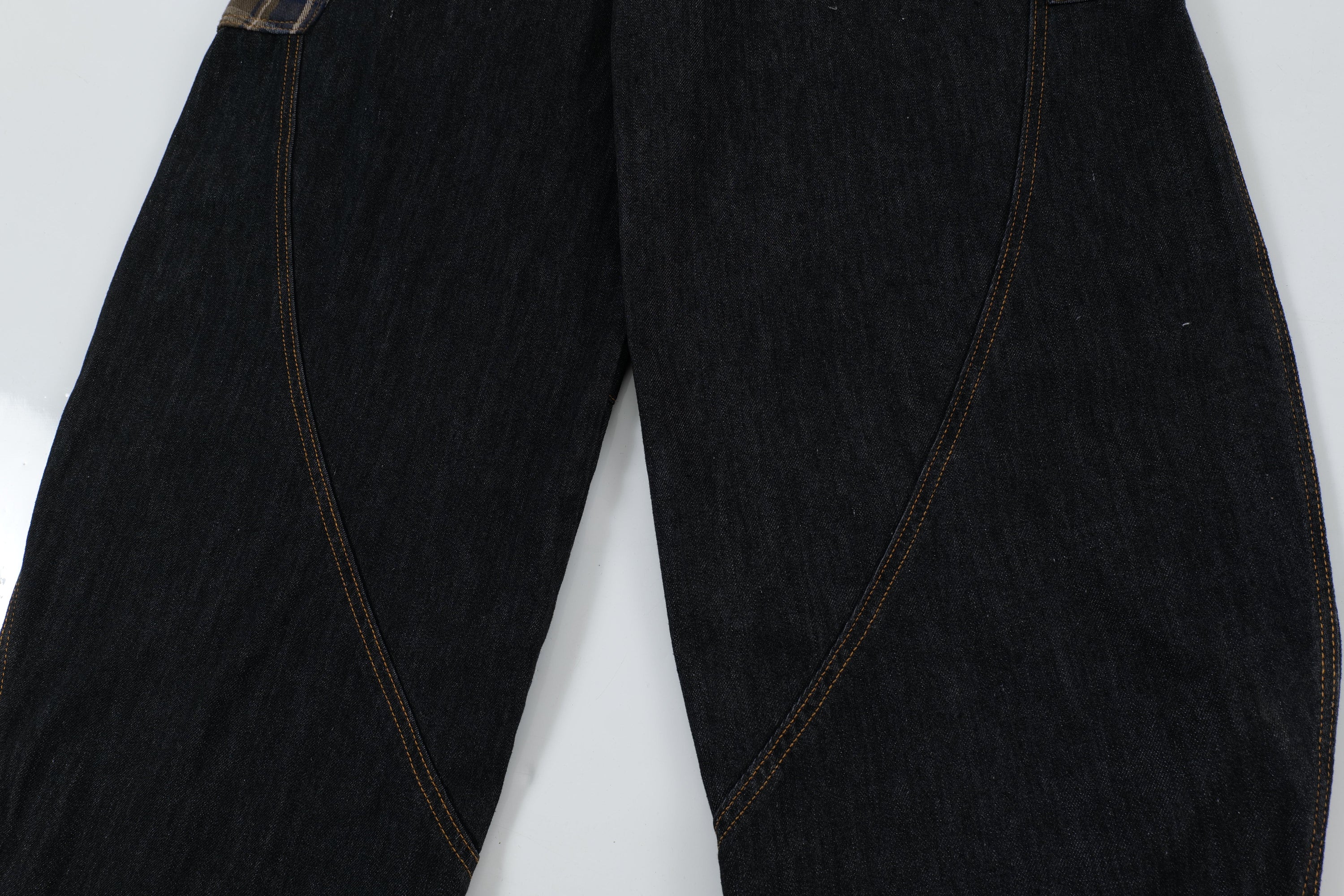 Plaid Patch Curved Seam Wide-Leg Denim Jeans | RHNDE