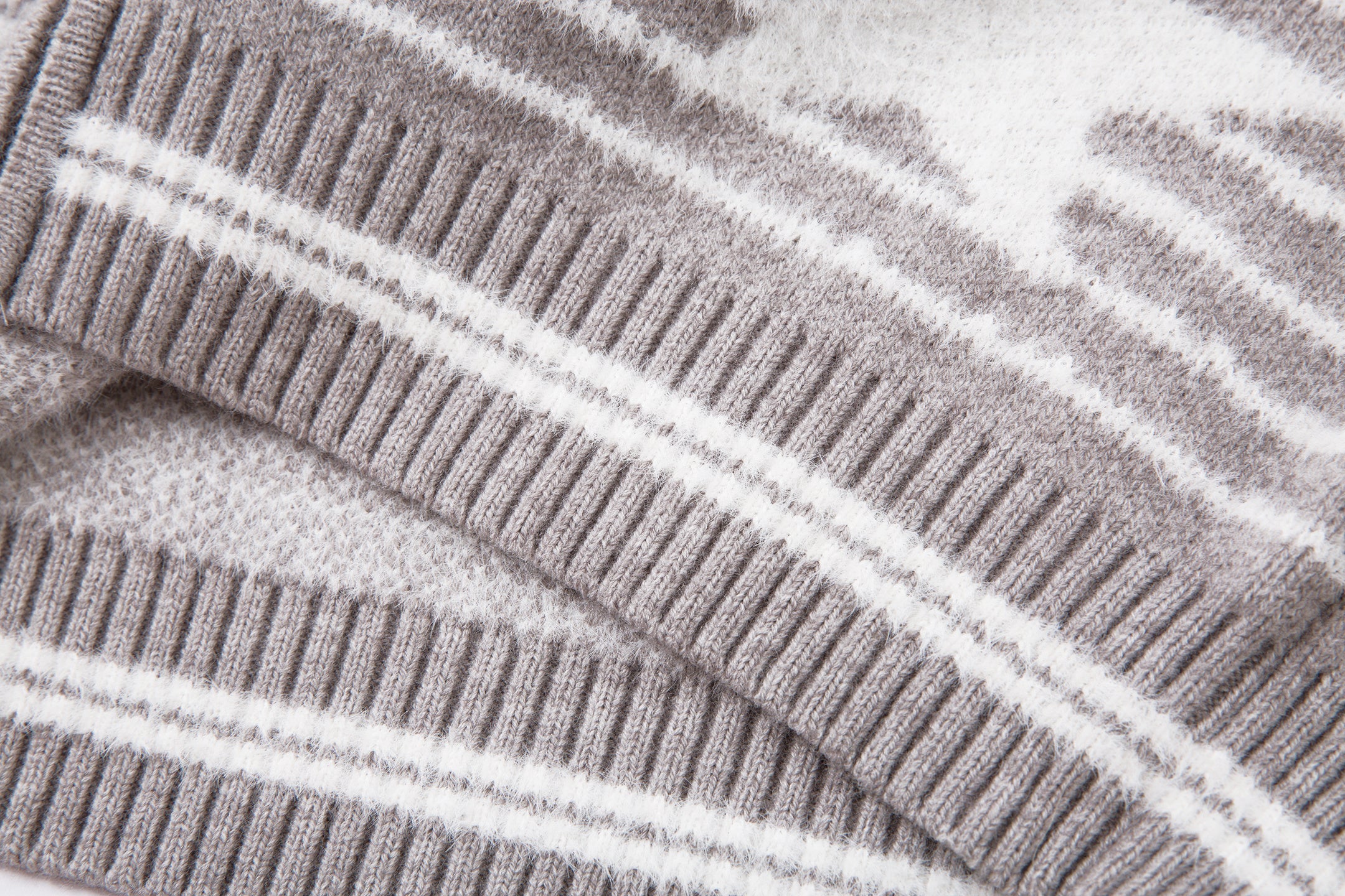 Star Knit Faux Fur Trim Hooded Zip Jacket | SEAKOFF