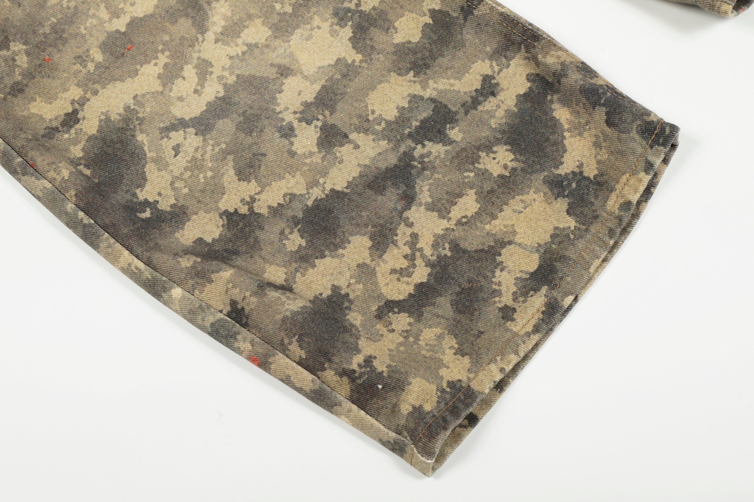 Camo Patchwork Wide-Leg Denim Pants with Chain Detail