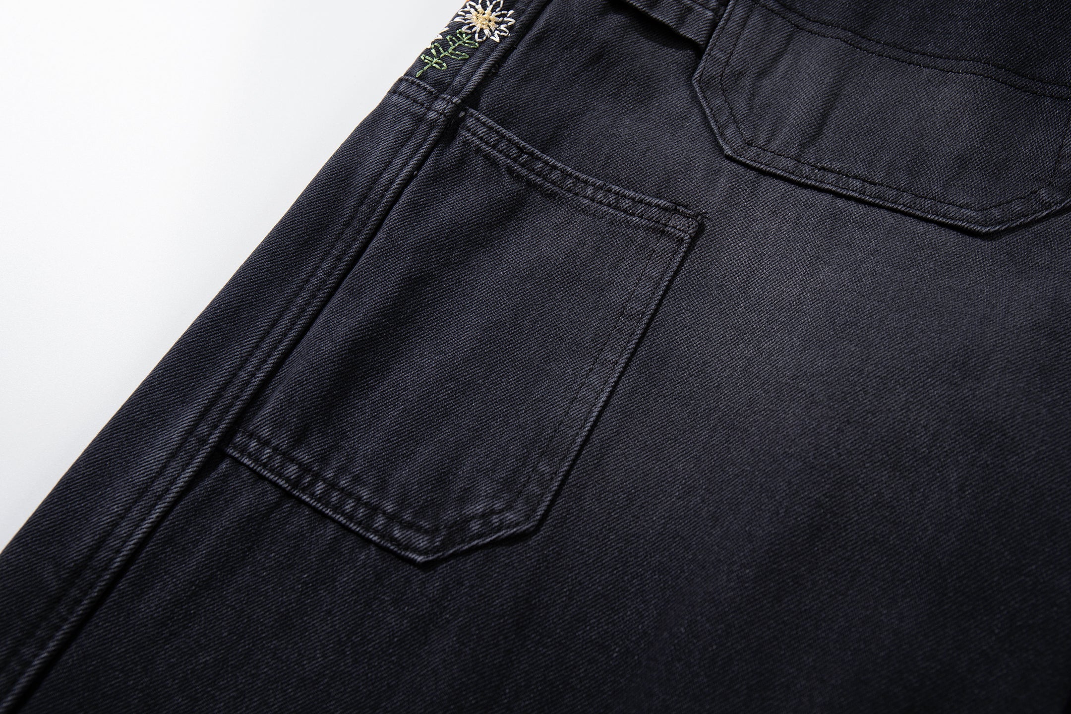 Floral Embroidered Wide-Leg Carpenter Jeans | Washed Black