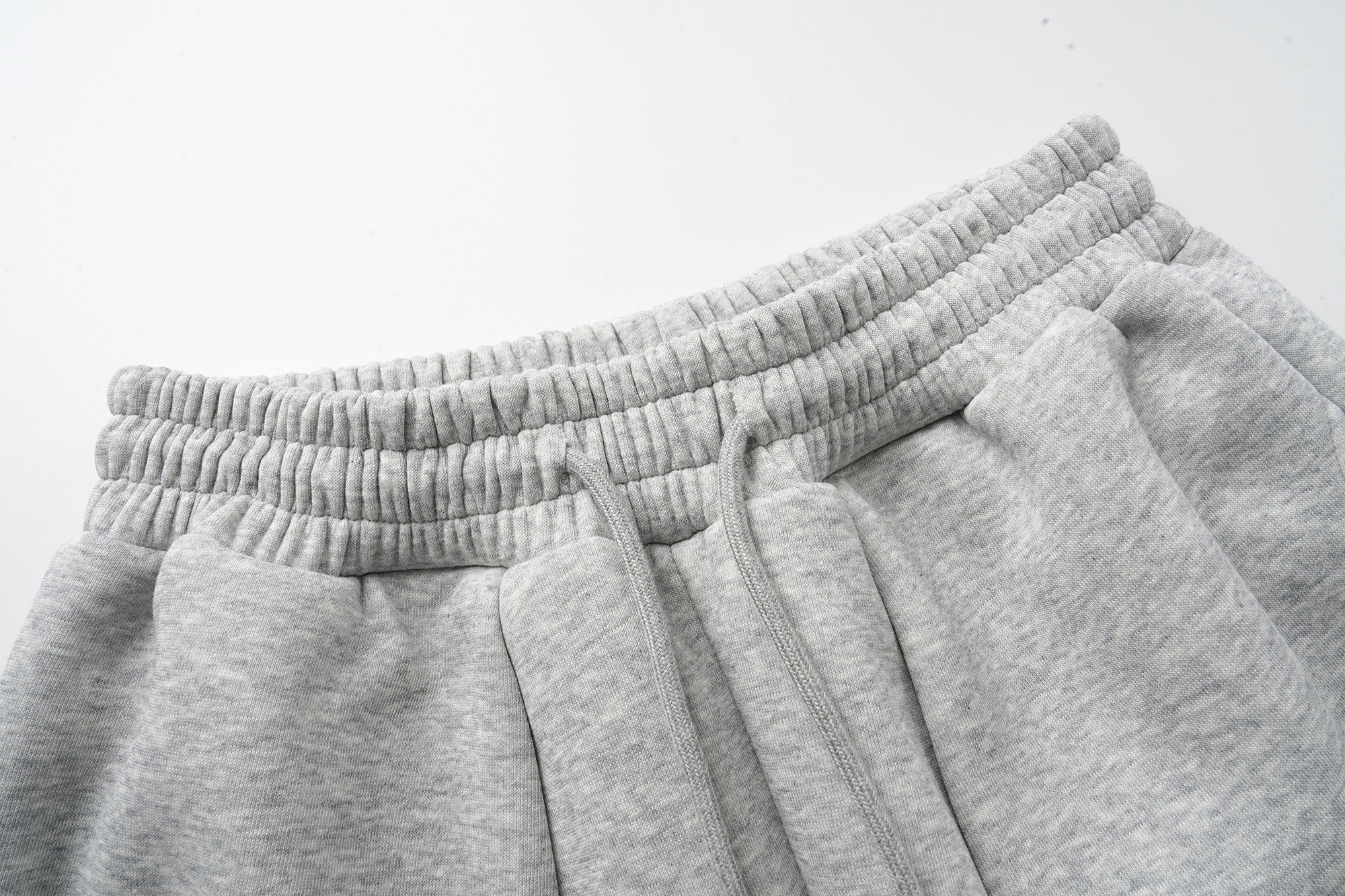 Omirad Essential Wide-Leg Sweatpants | Relaxed Fit