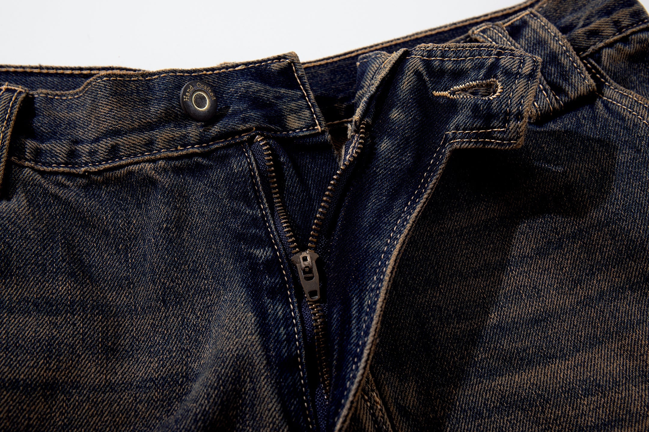 Sand-Fade Utility Wide-Leg Jeans with Zip Pockets