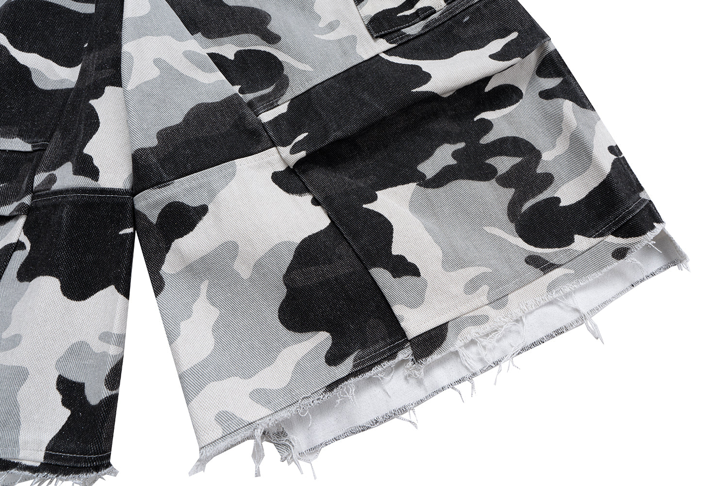Omirad Camo Multi-Pocket Cargo Shorts | Wide-Leg Streetwear
