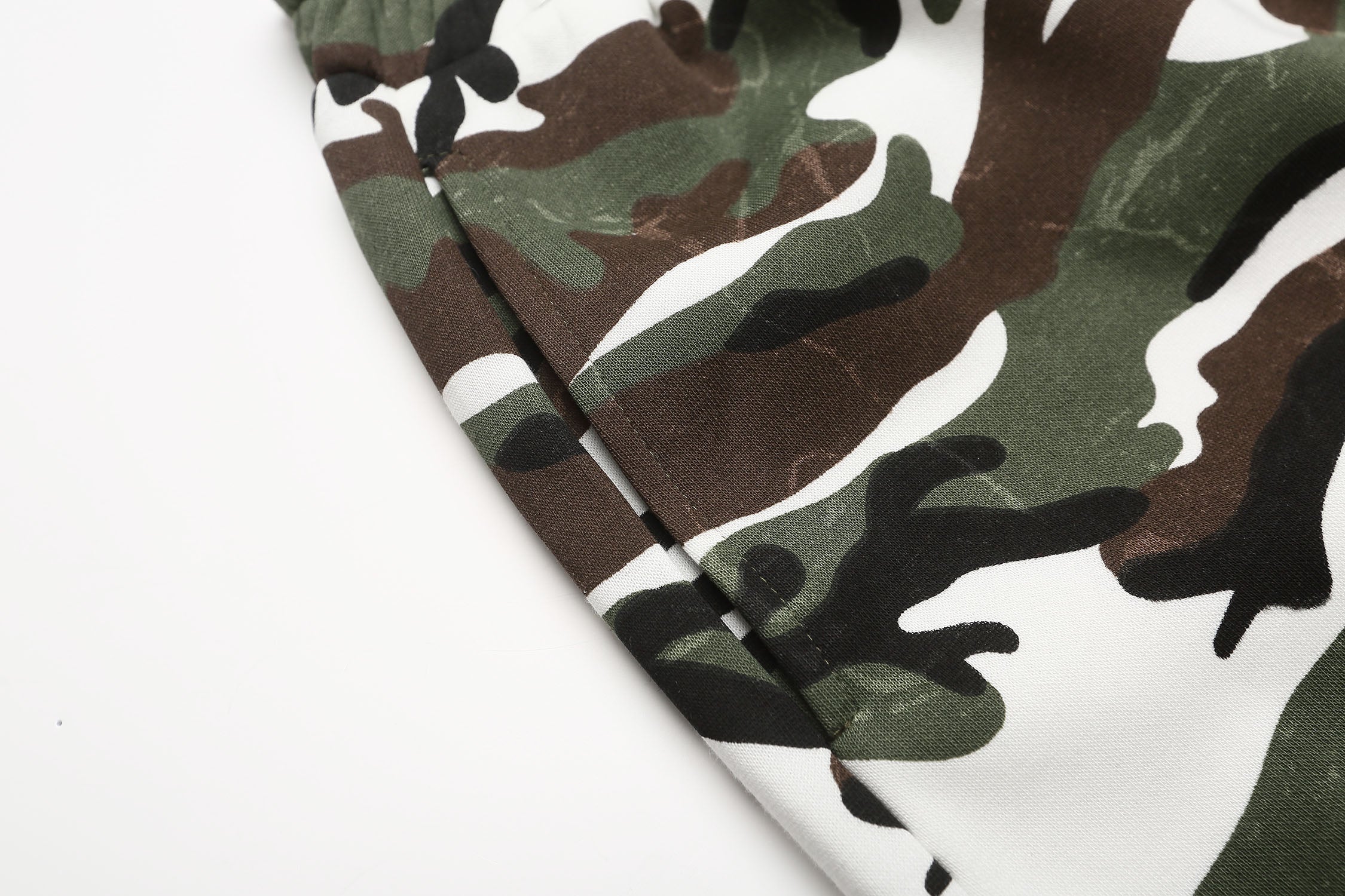 Omirad Camo Print Loose Shorts | Streetwear Cargo Style