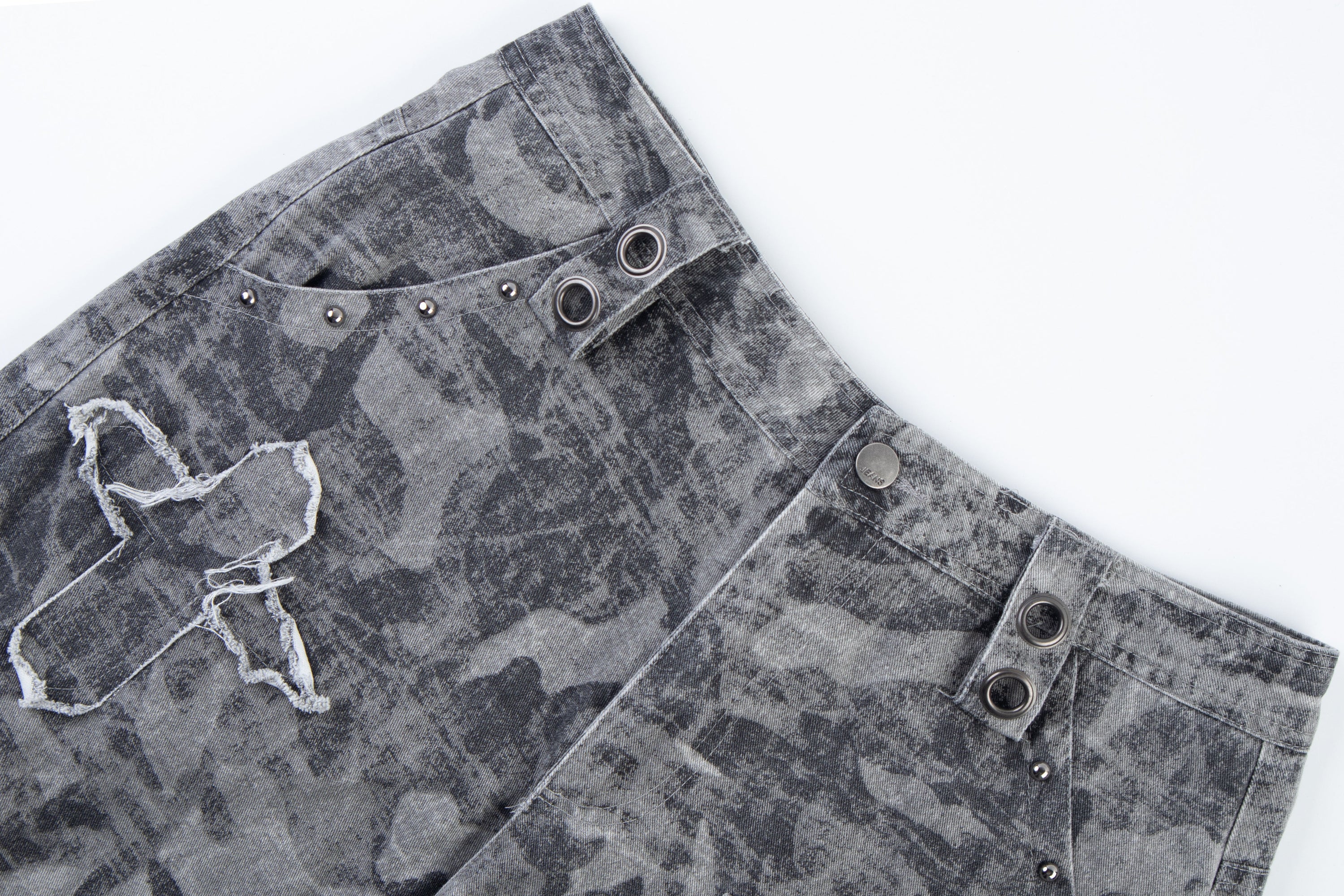 Distressed Camo Multi-Pocket Cargo Pants | Streetwear