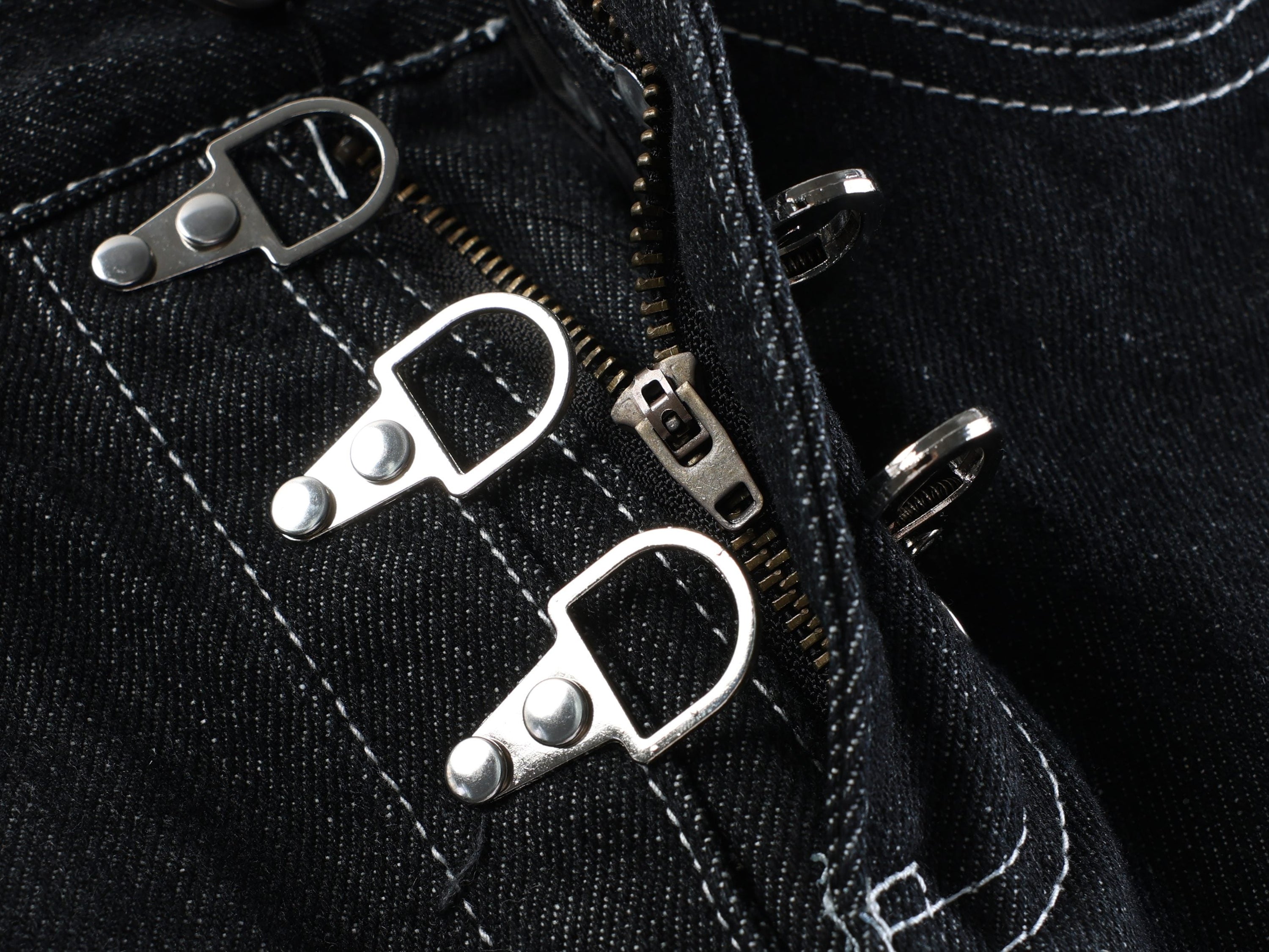 Wide-Leg Buckle Denim Shorts | Dark Wash Streetwear