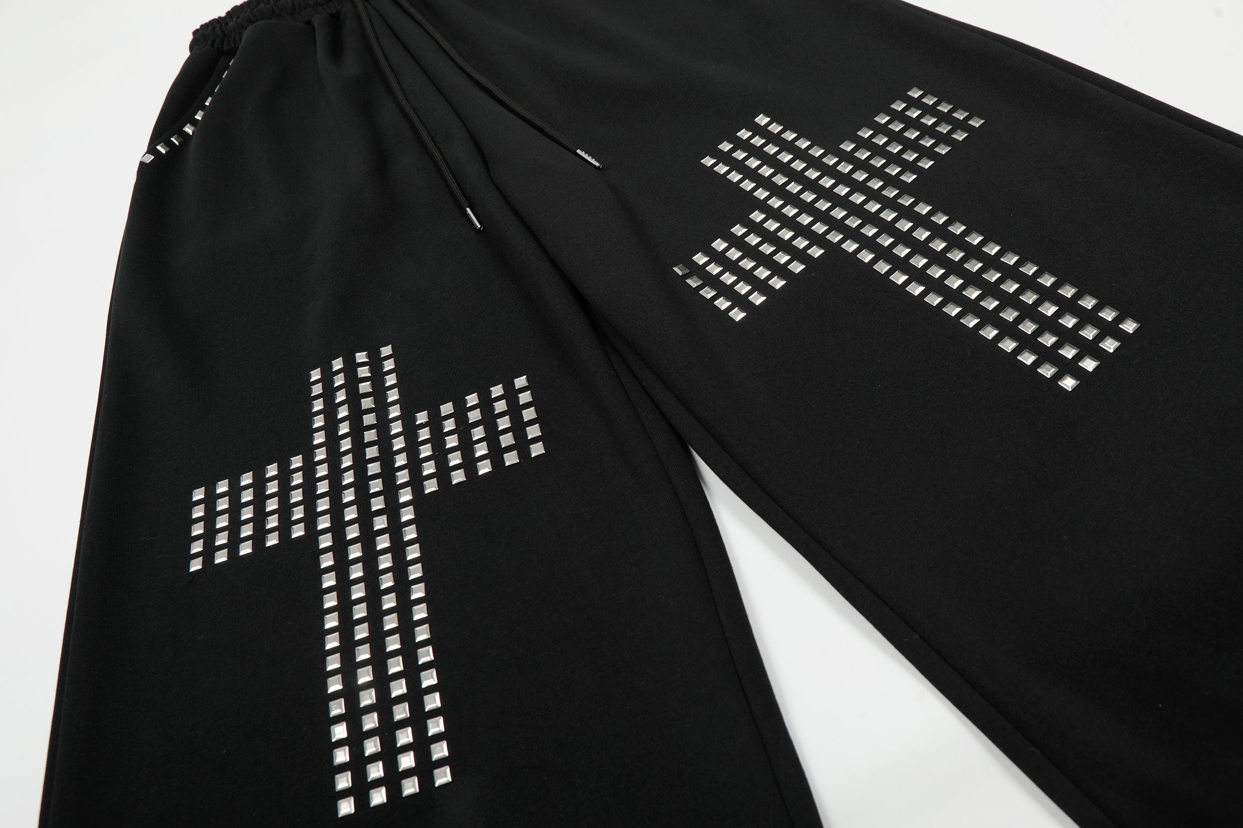 Omirad Studded Cross Wide-Leg Sweatpants | Black