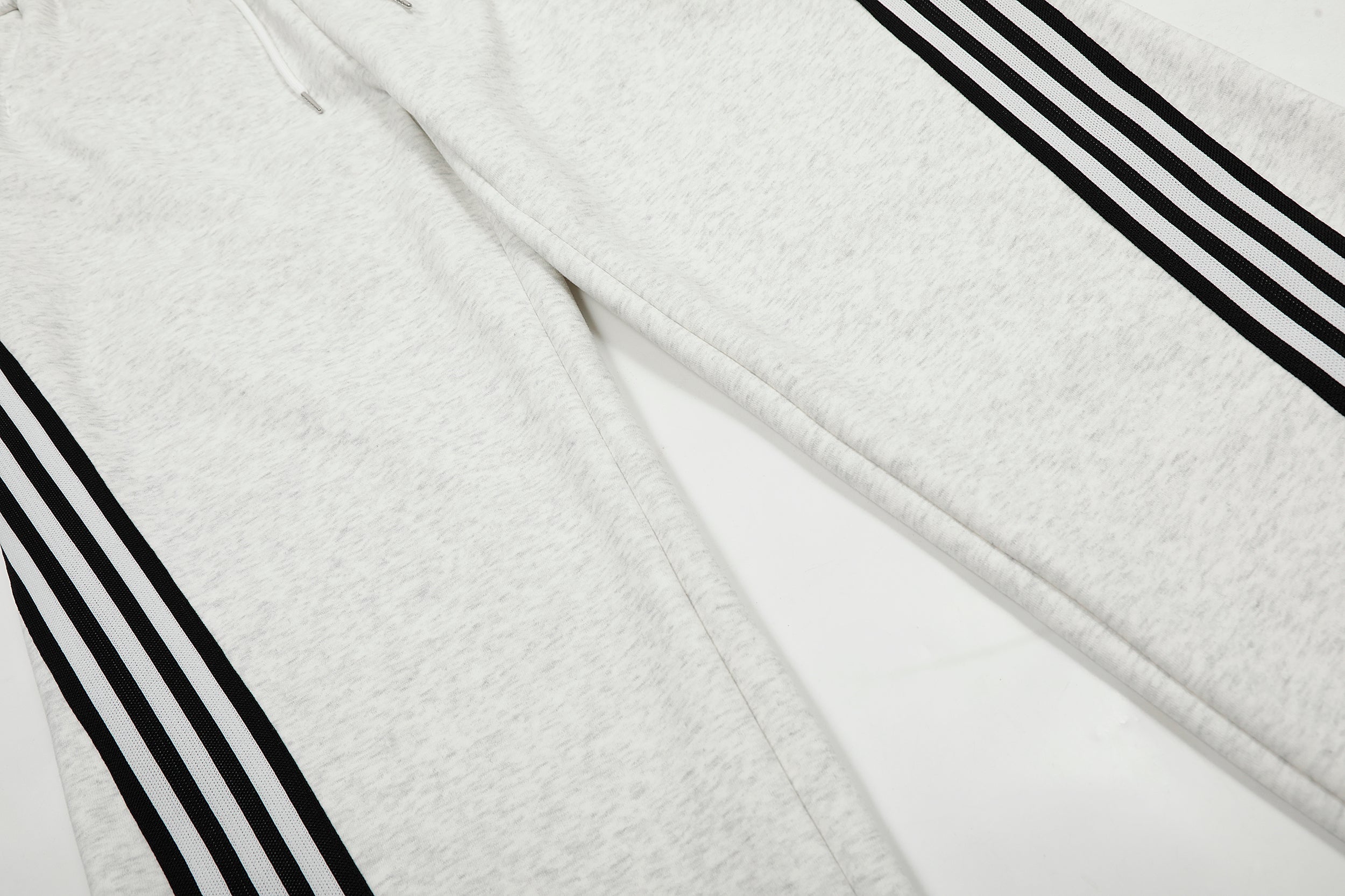 Omirad Gradient Stripe Wide-Leg Sweatpants | Men's Fleece