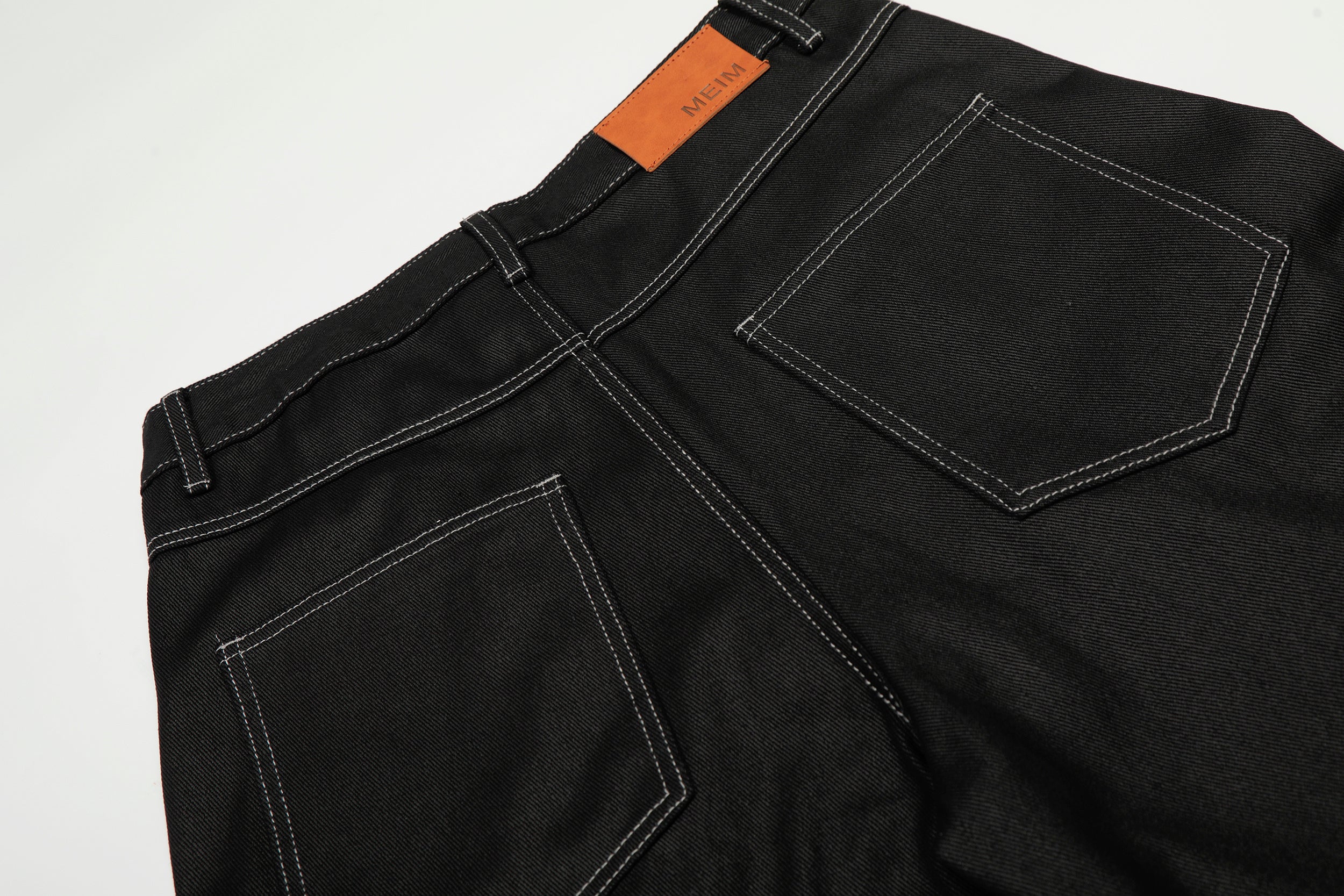 Omirad Contrast Stitch Wide Barrel-Leg Denim Pants