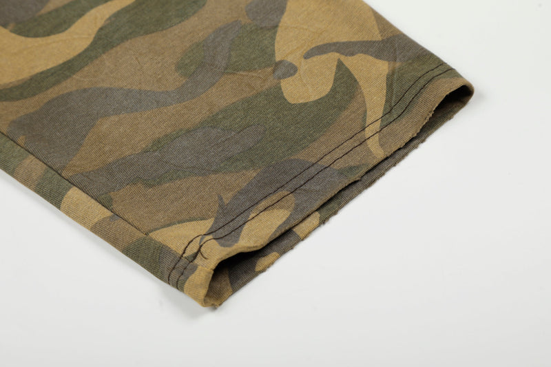 Folded sleeve cuff on camouflage long sleeve tee