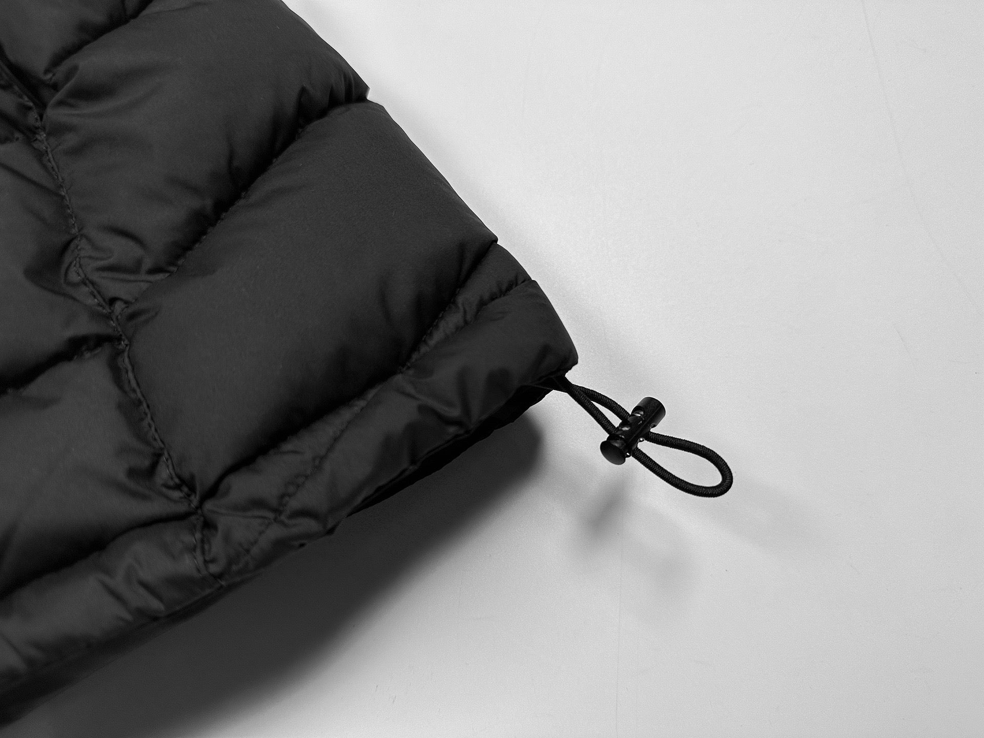 Omirad Quilted Half-Zip Puffer Hoodie | Lightweight Streetwear