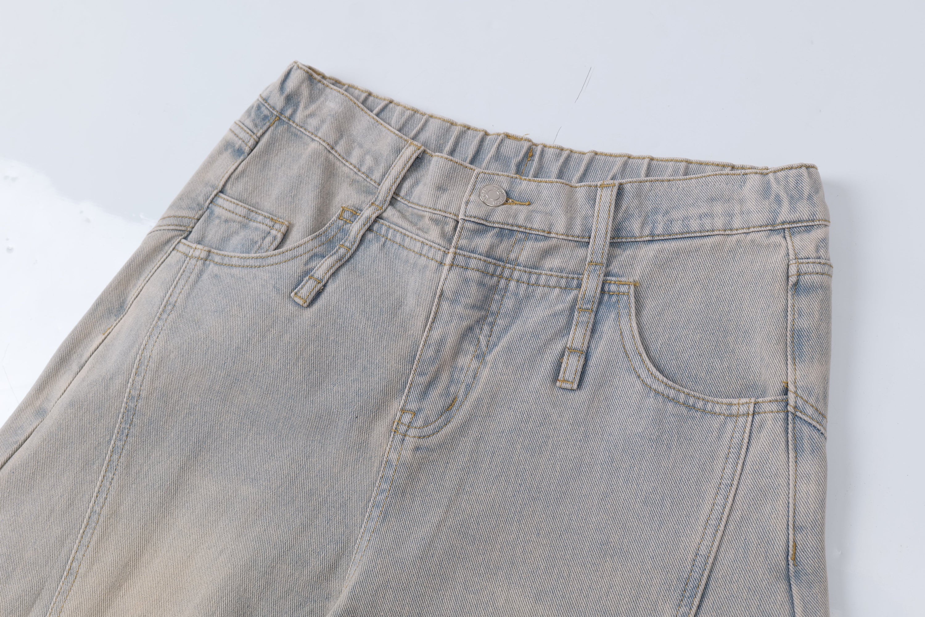 Distressed Curved Wide-Leg Jeans | Vintage Wash Streetwear