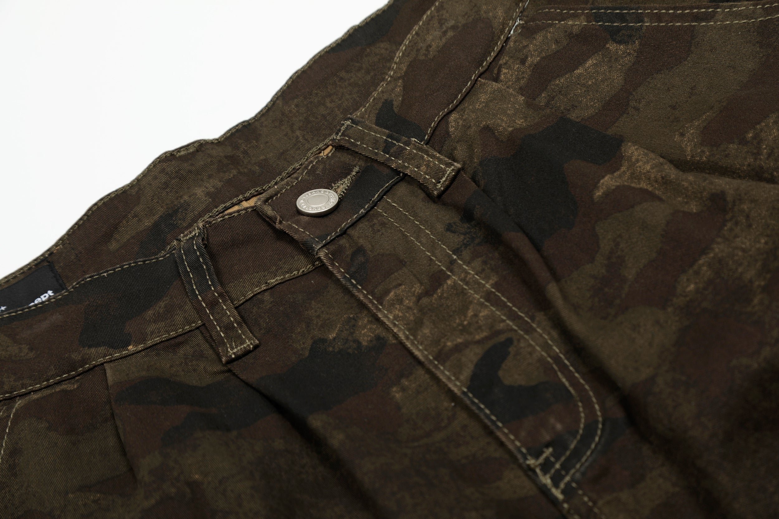 Omirad Wide-Leg Camo Cargo Shorts | Oversized Utility Fit