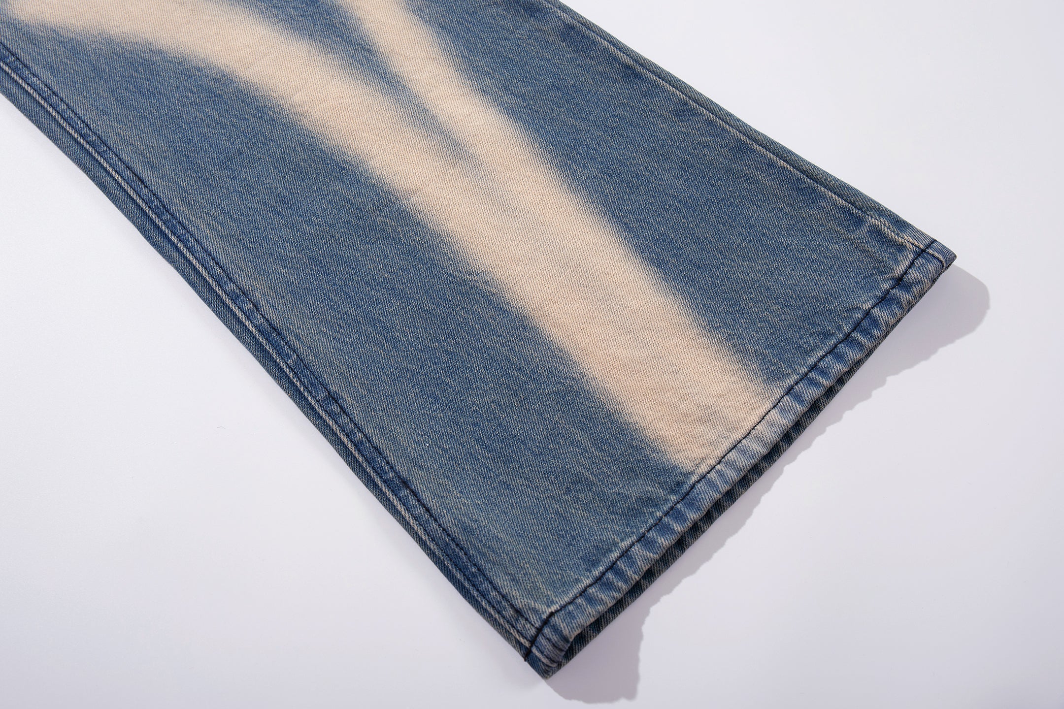 Spray-Fade Graffiti Wide-Leg Jeans | Vintage Blue Denim
