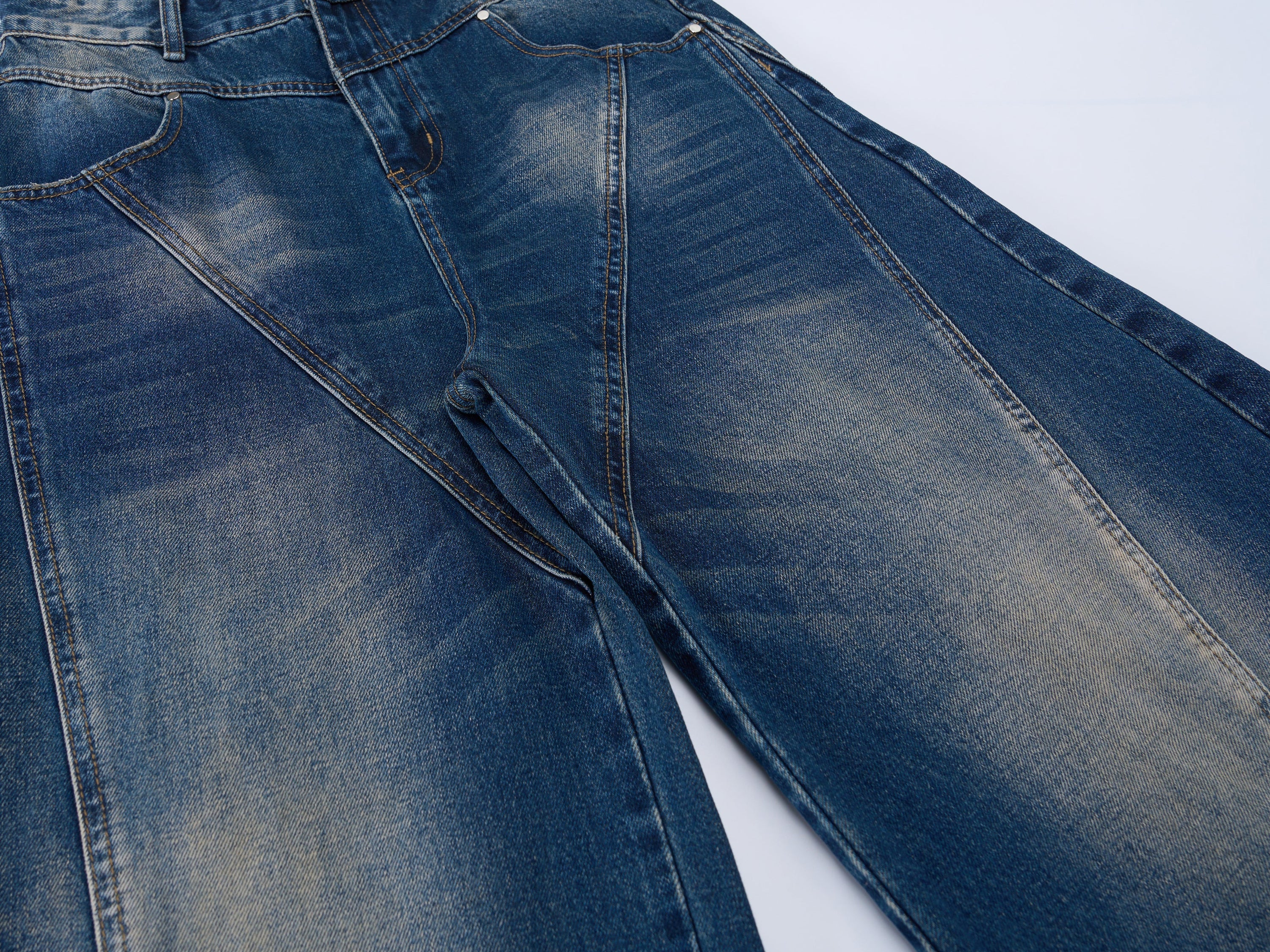 V-Panel Vintage Washed Wide-Leg Jeans | Oversized Denim