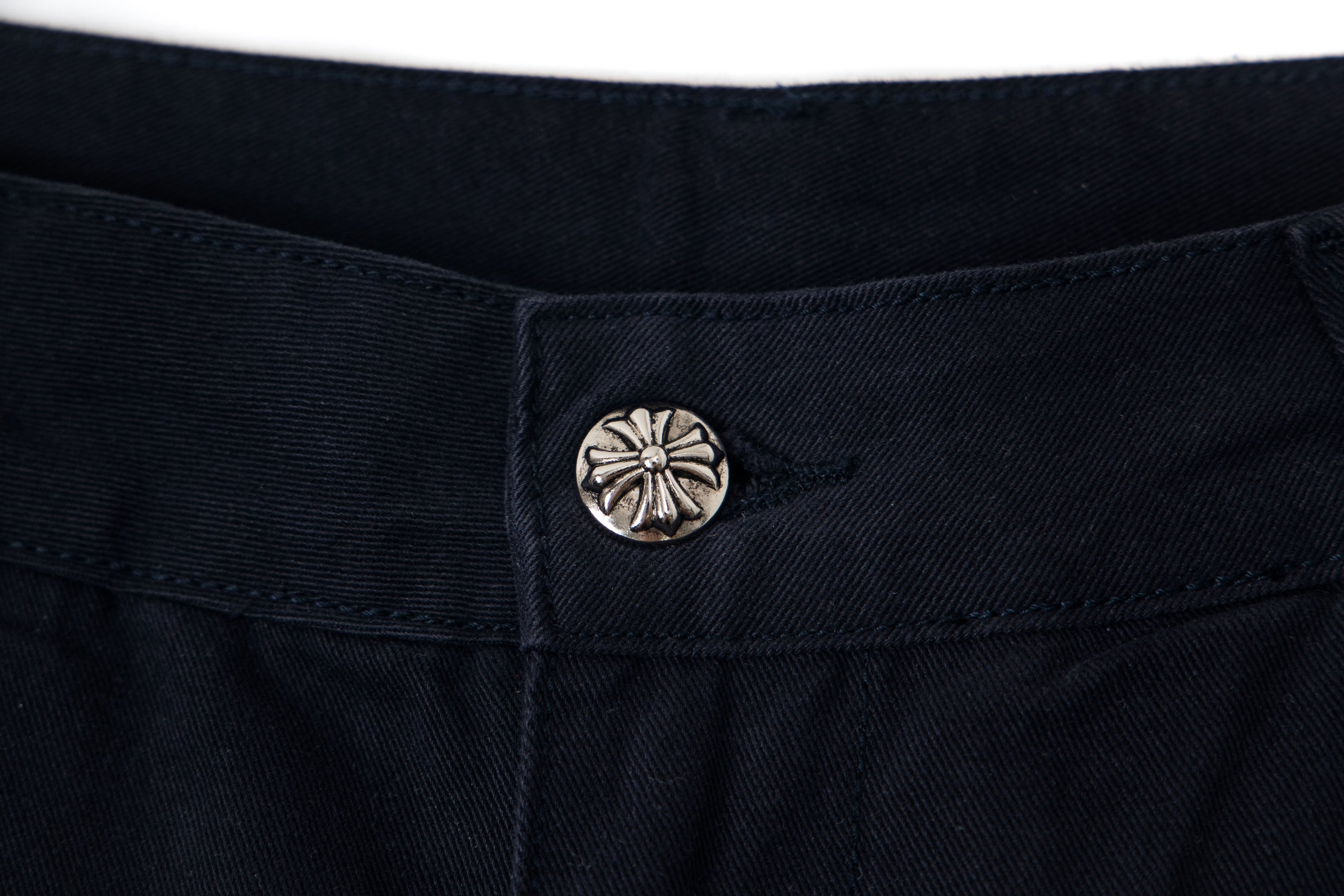 Leopard Cross Embroidered Wide-Leg Cargo Pants | Streetwear