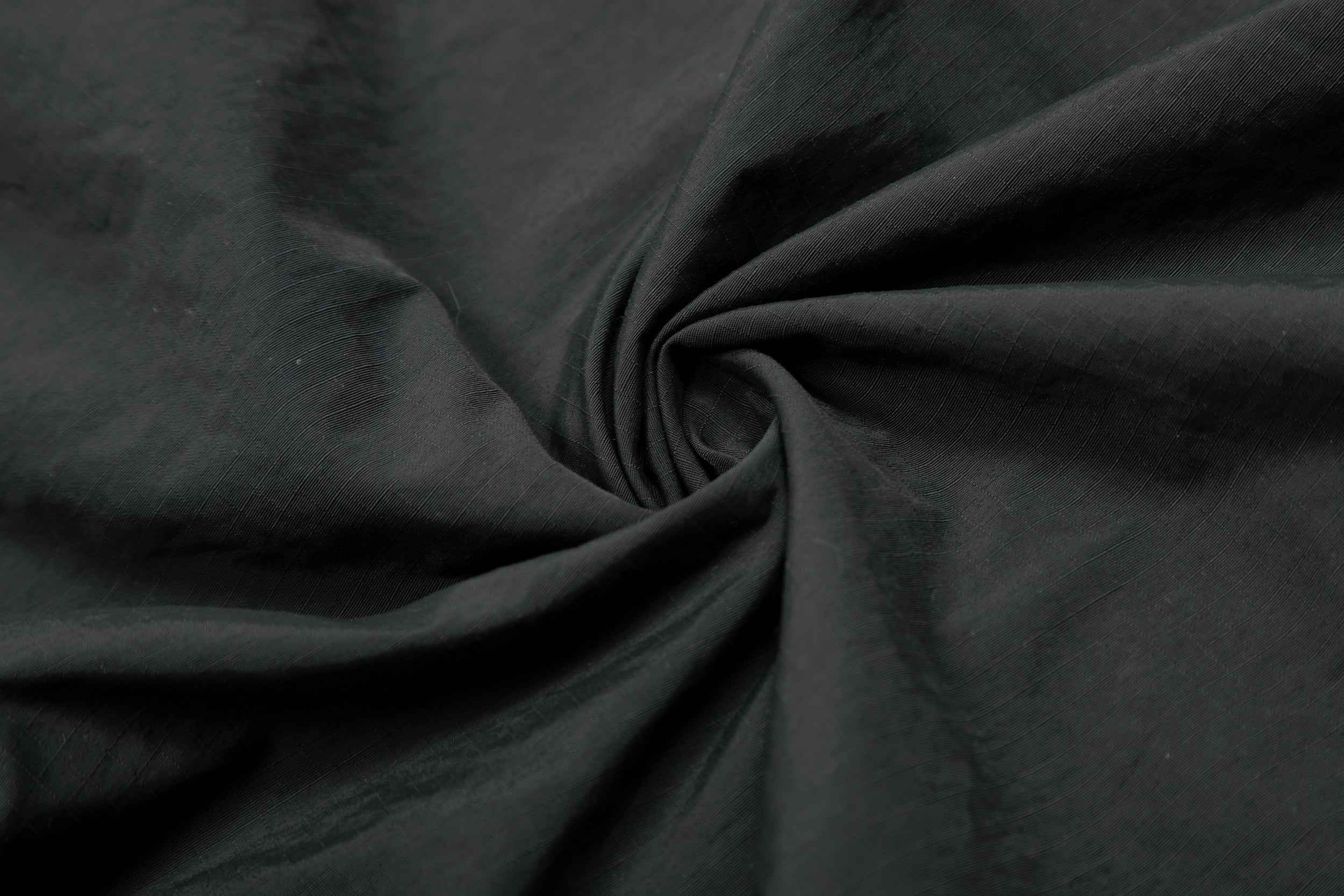 MAXDEPY 87 Nylon Hooded Half-Zip Jersey | Varsity Streetwear