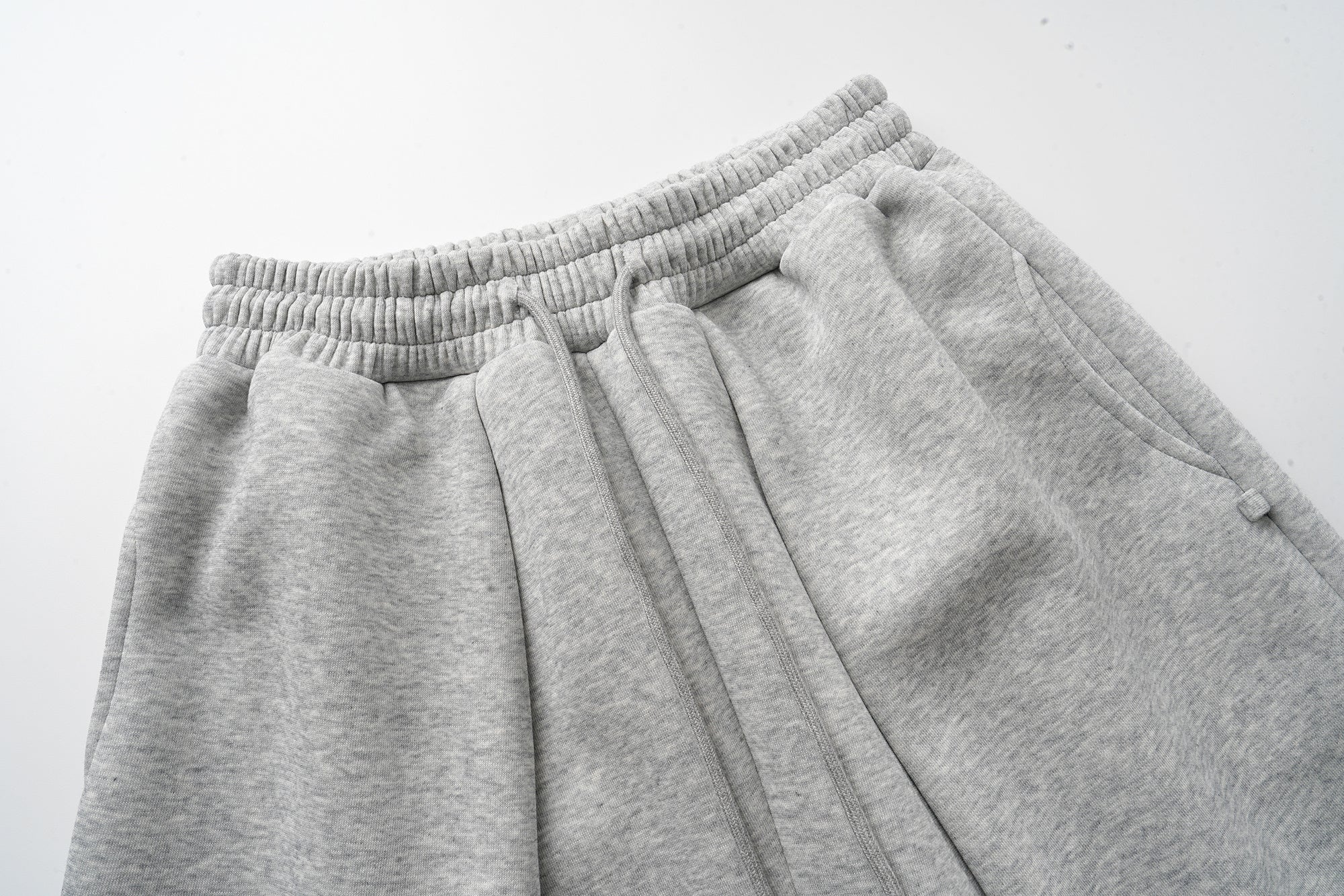 Omirad Essential Wide-Leg Sweatpants | Relaxed Fit