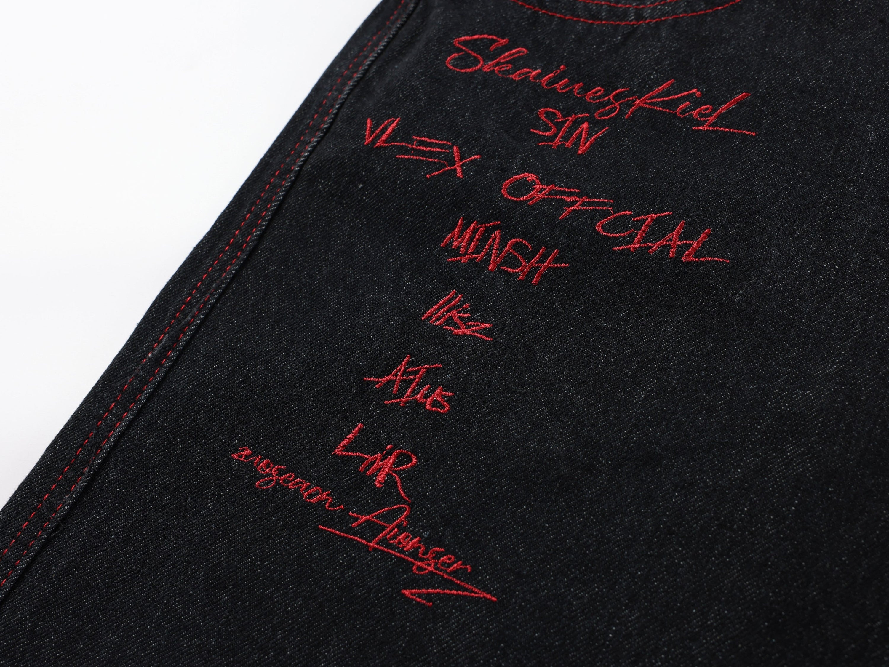 Dragon Embroidered Wide-Leg Black Denim Pants | Omirad