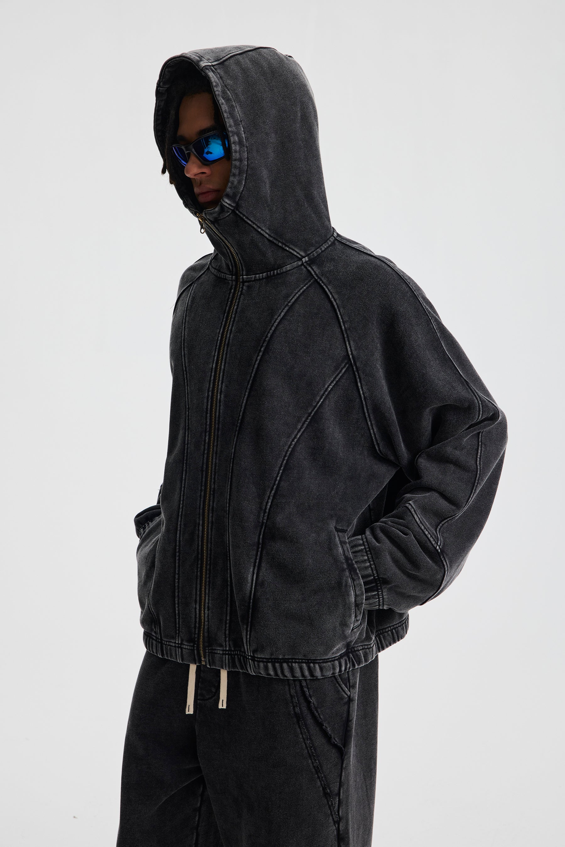 Curved-Seam Full-Zip Hoodie | Washed Cotton Streetwear