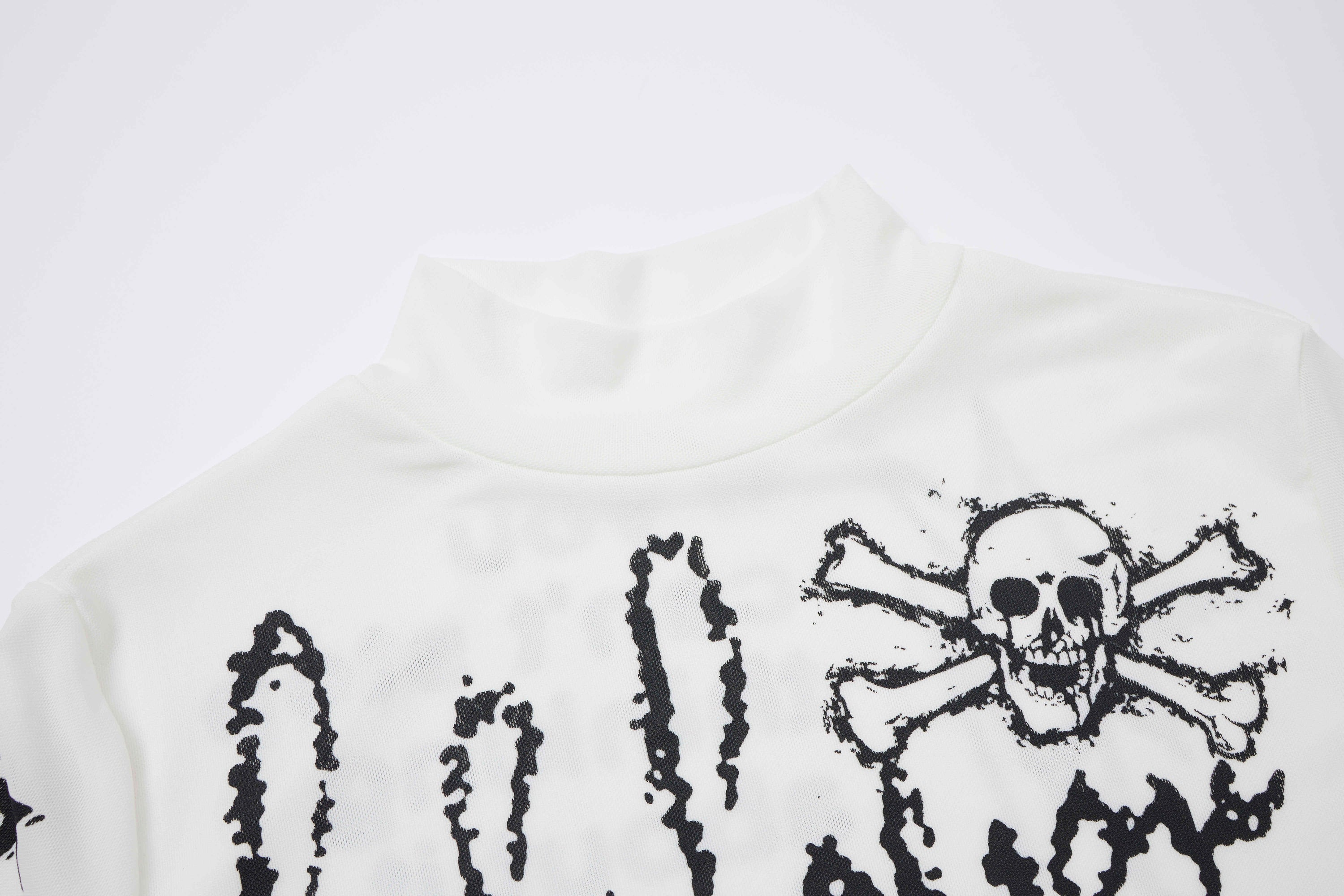 Men's Rock Graphic Long Sleeve Turtleneck Top | SEAKOFF