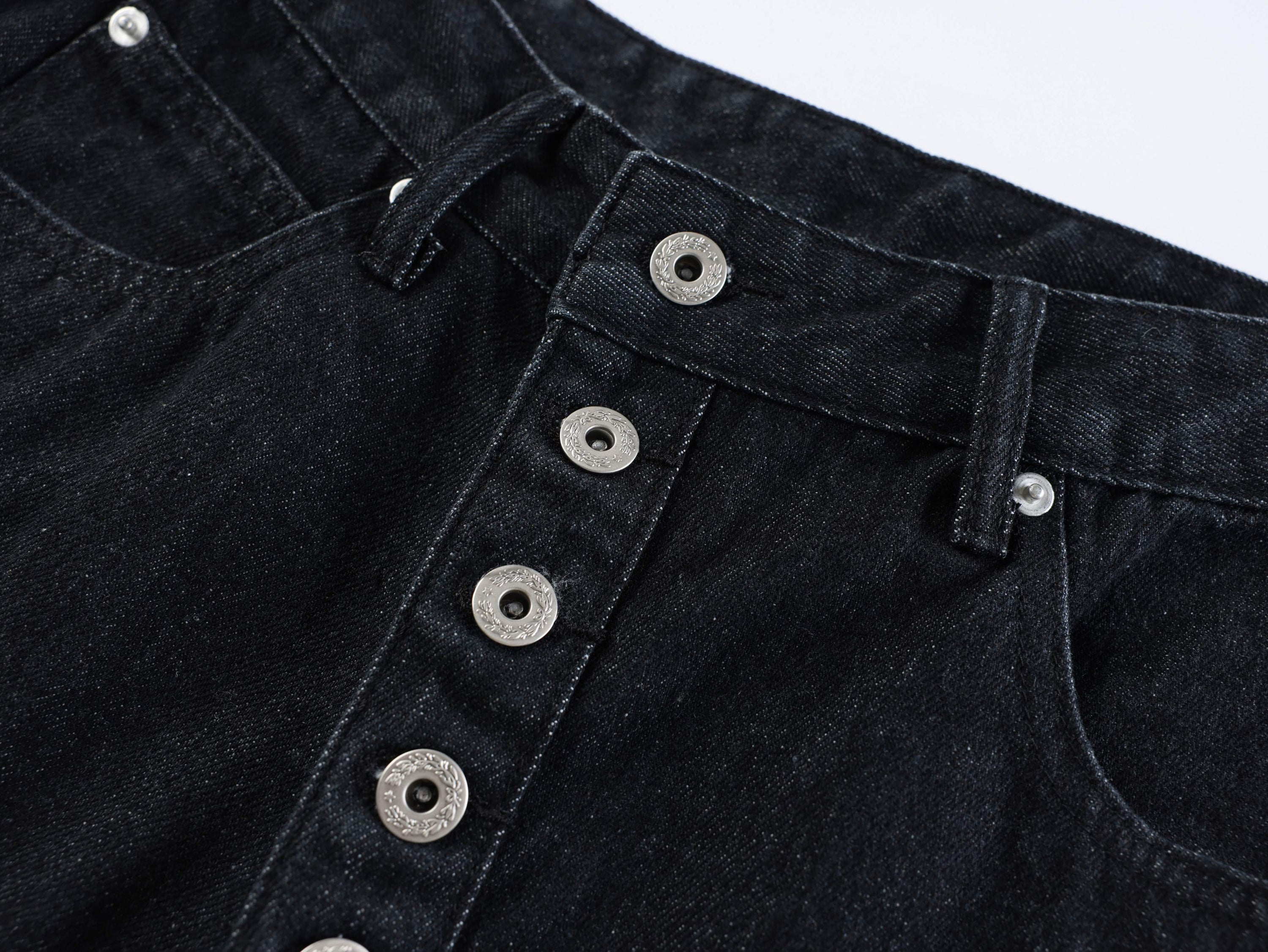 Omirad Arc Button Wide-Leg Denim Shorts | Black