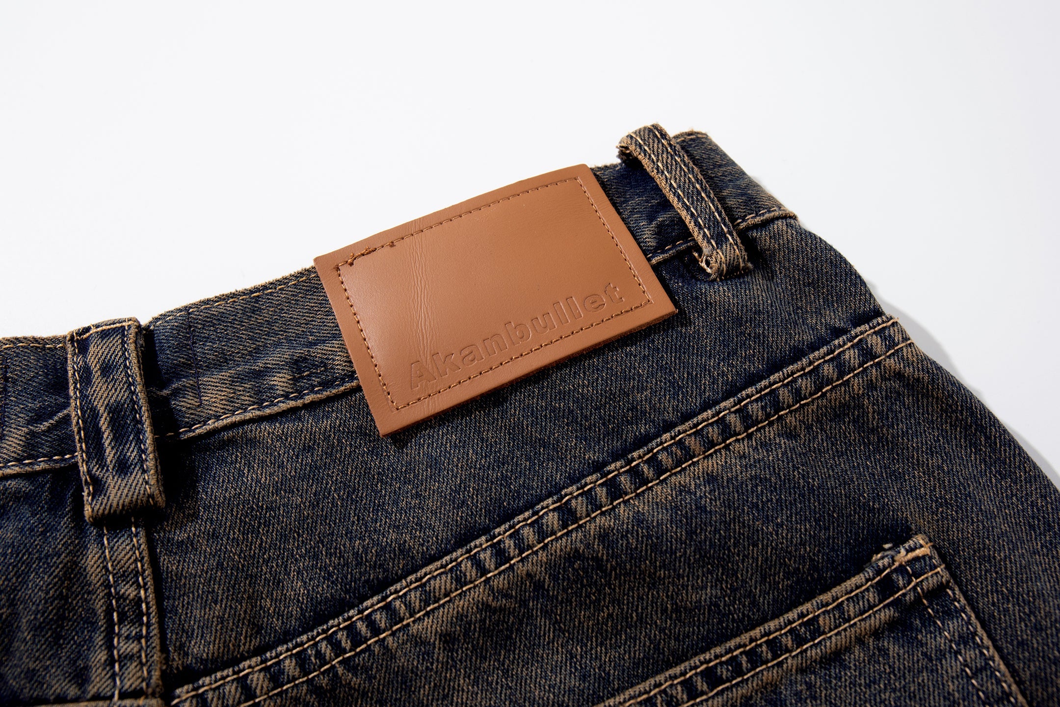 Sand-Fade Utility Wide-Leg Jeans with Zip Pockets