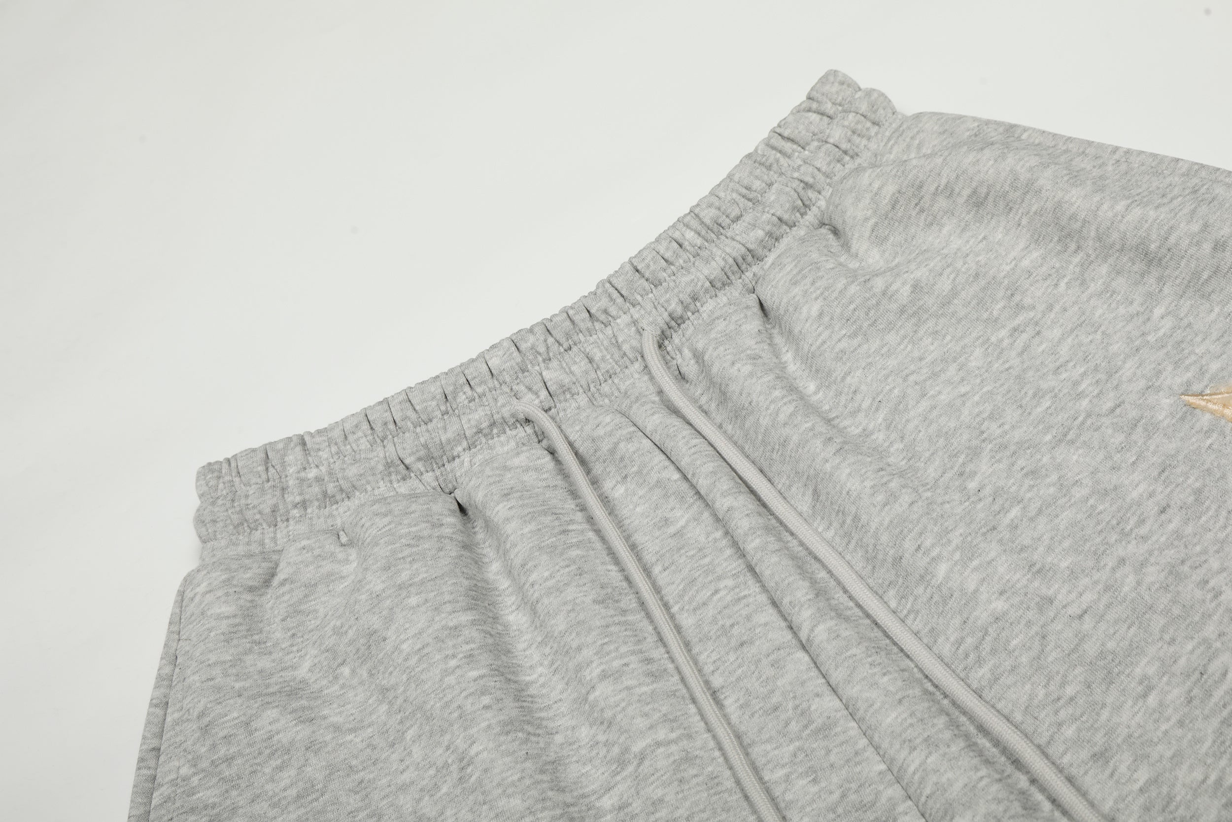 Fuzzy Star Appliqué Wide-Leg Sweatpants | Happy Ronteng