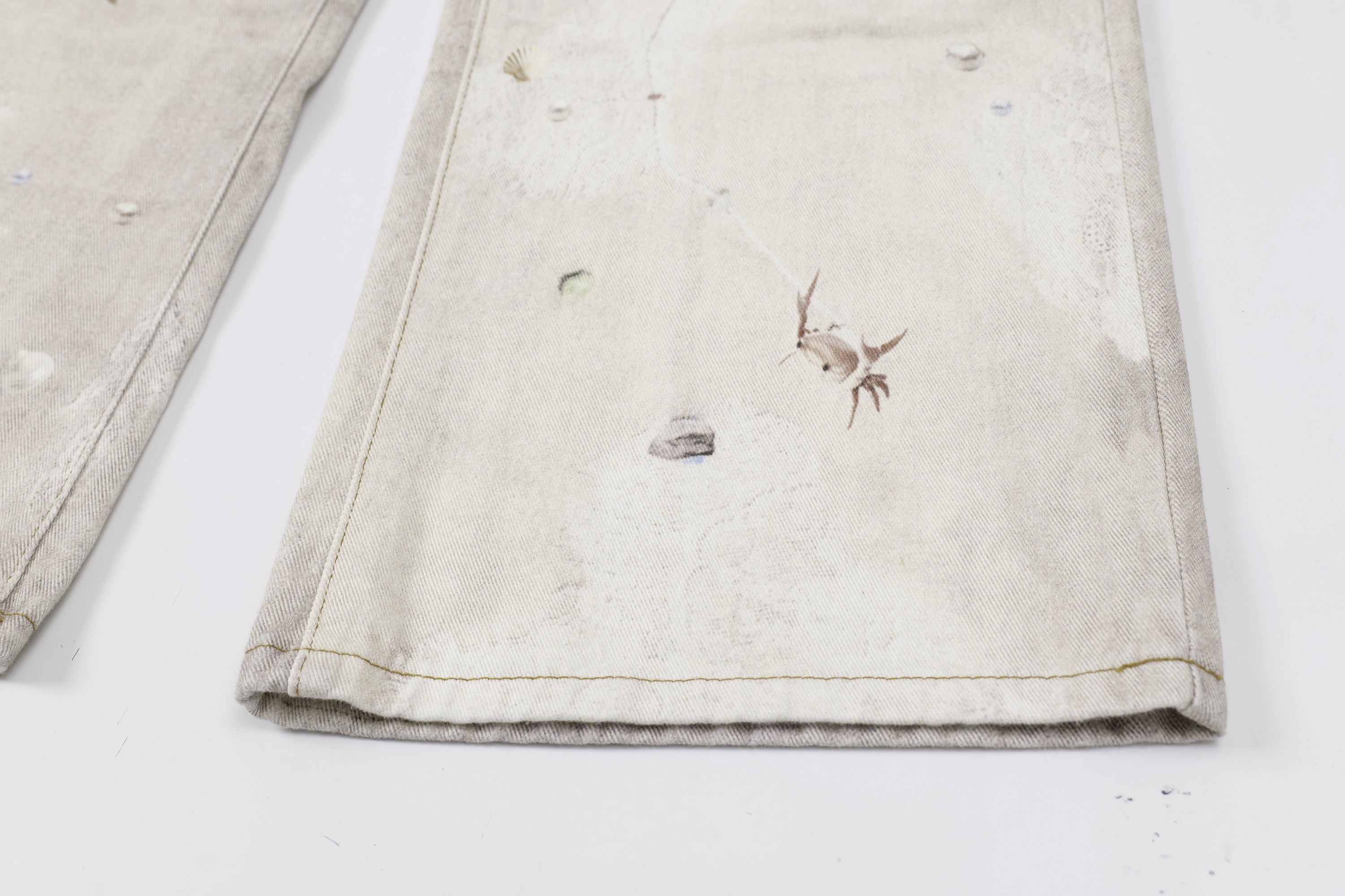 Washed Botanical Print Wide-Leg Jeans | Omirad