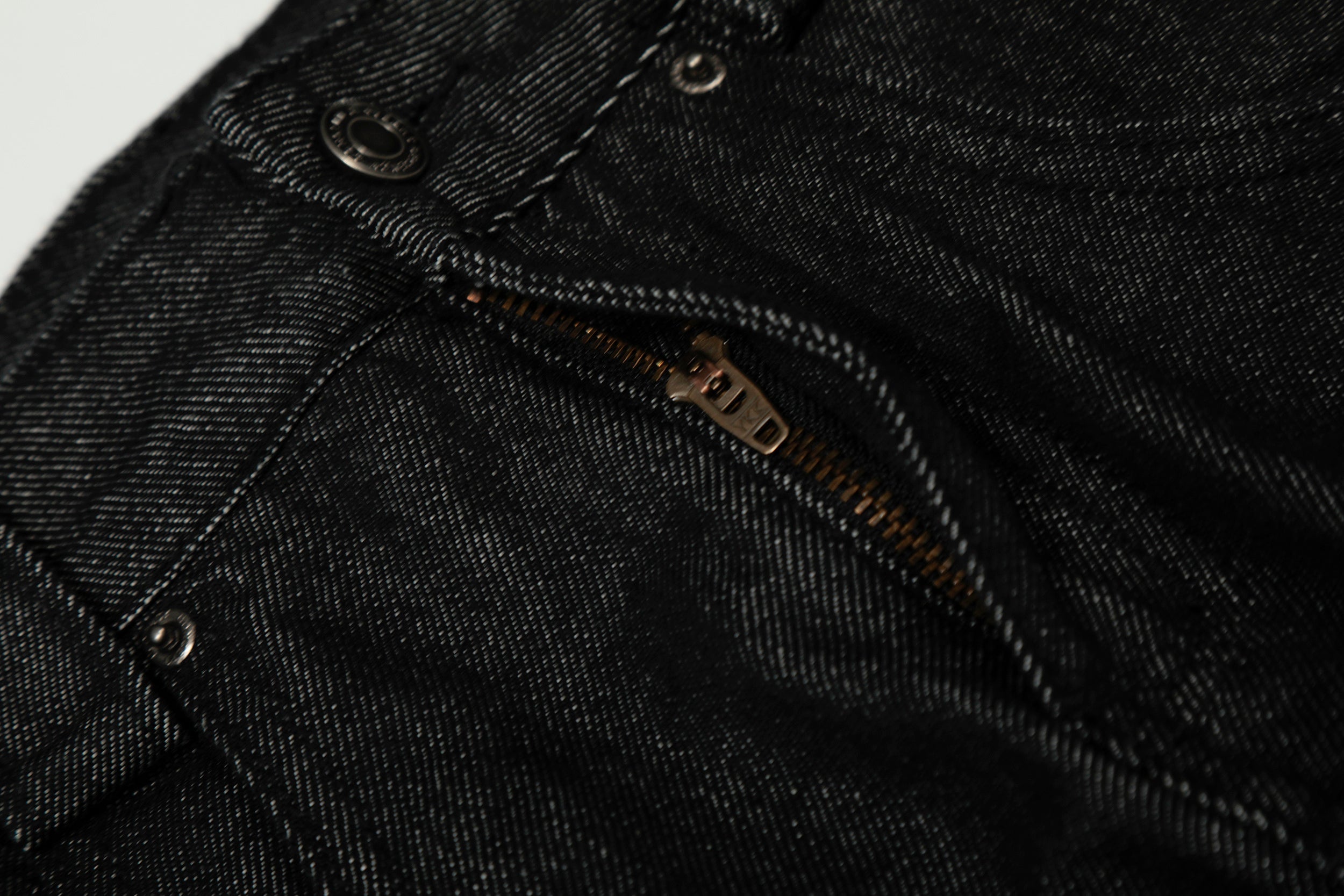 Structured Panel Balloon Wide-Leg Jeans in Black Denim