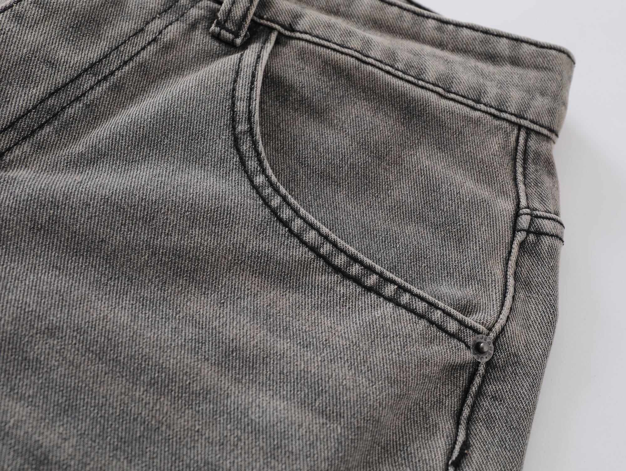 Speckled Fade Curved-Panel Wide-Leg Denim Pants | Omirad