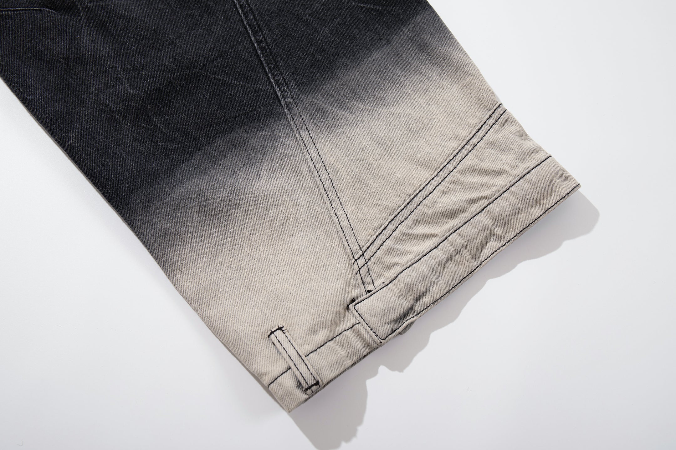 Gradient Washed Wide-Leg Denim Jeans | Curved Panel