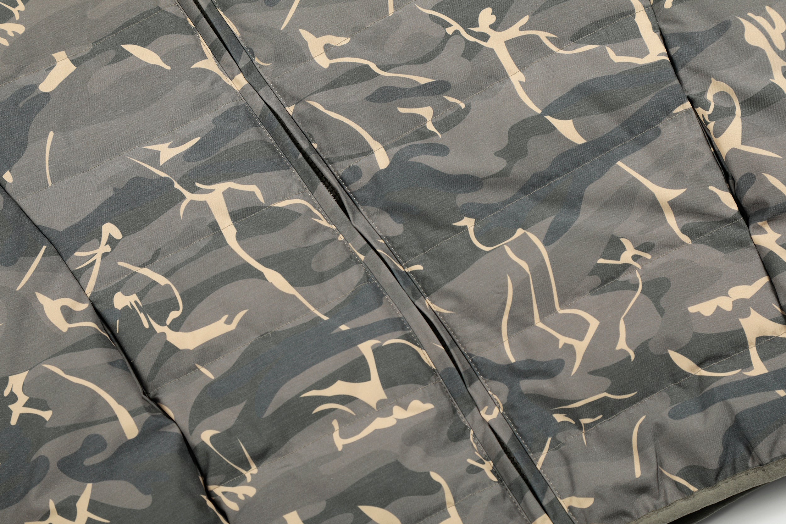 Omirad Camo Down Puffer Jacket | 70% White Duck Down