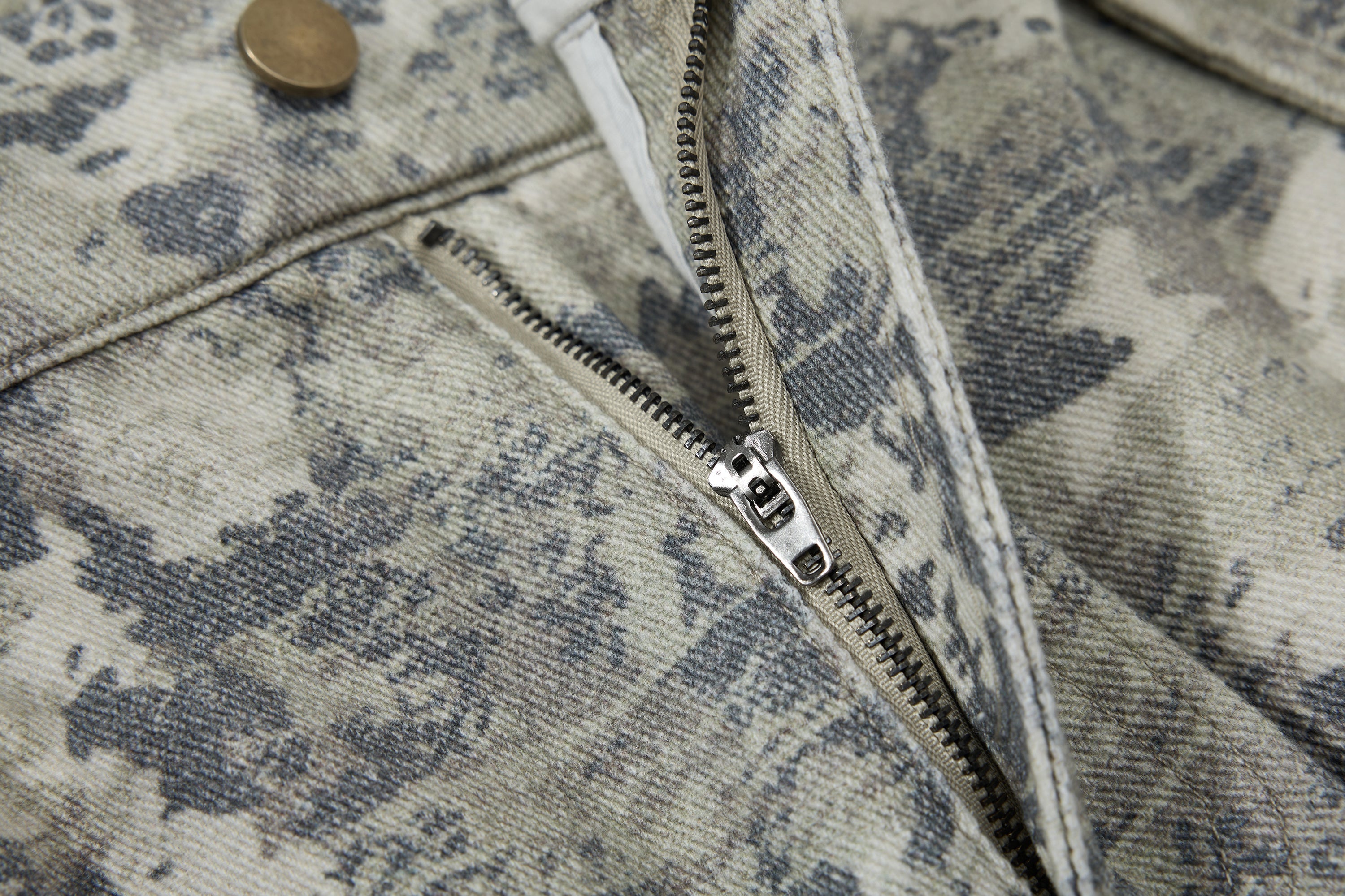 Omirad Tactical Camo Wide-Leg Cargo Pants with Reflective Stripe