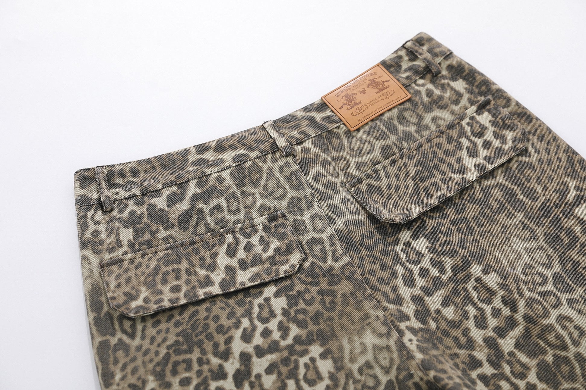 Omirad Leopard Cargo Shorts | Wide-Leg Animal Print