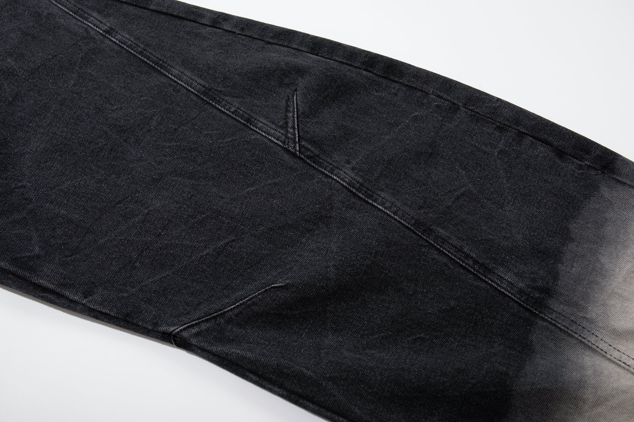 Gradient Washed Wide-Leg Denim Jeans | Curved Panel