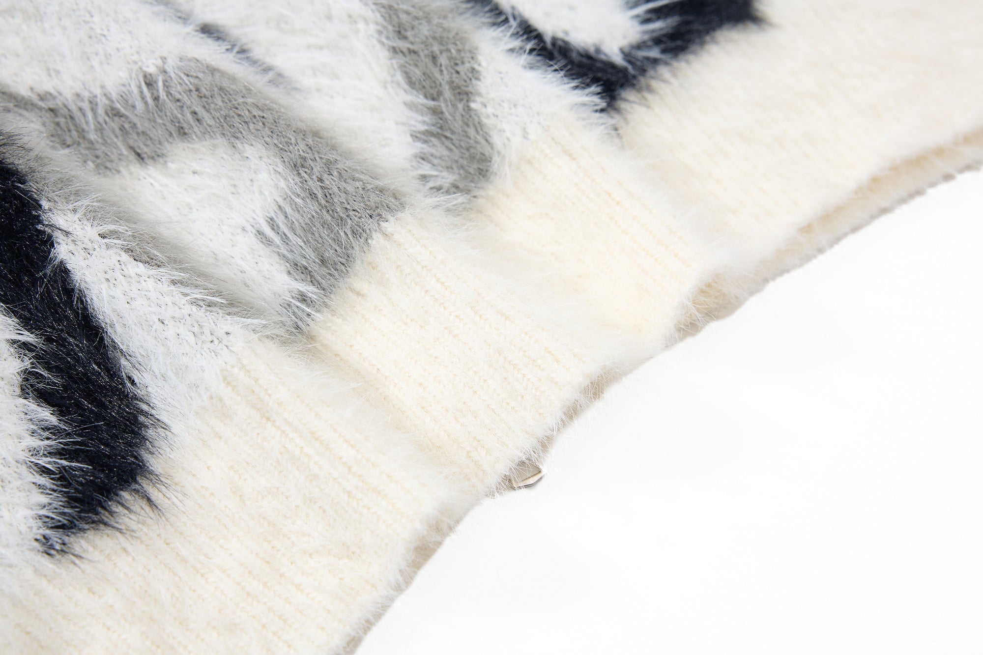 Abstract Flame Pattern Faux-Fur Zip Hoodie | Streetwear