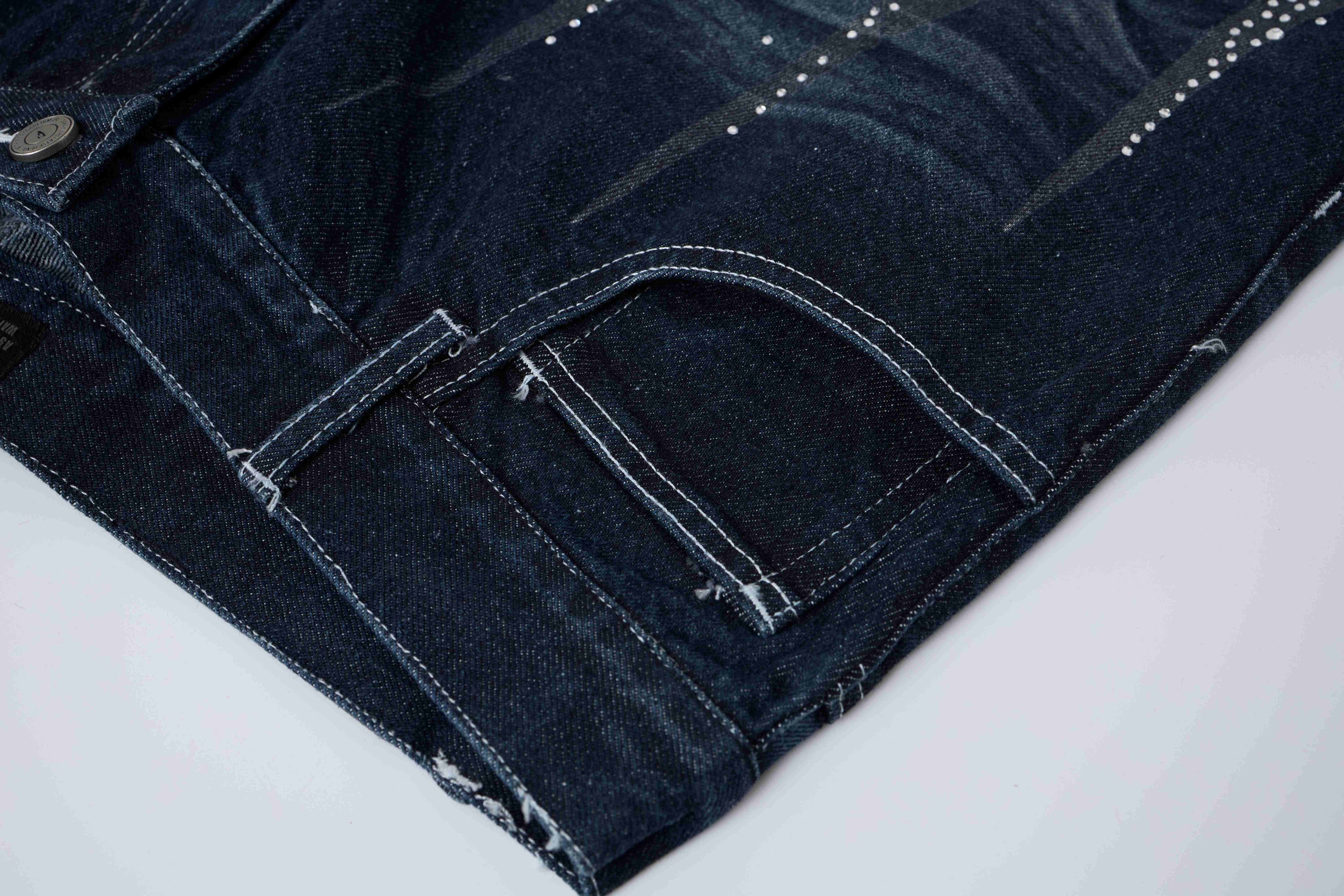 Omirad Rhinestone Denim Shorts | Gradient Wash Loose Fit