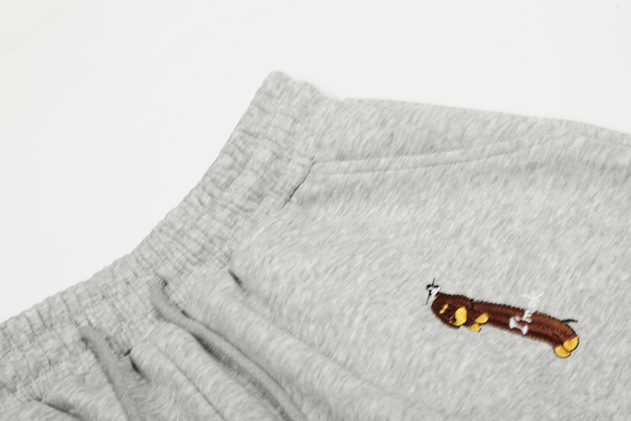Embroidered Dog Motif Wide-Leg Sweatpants | Omirad