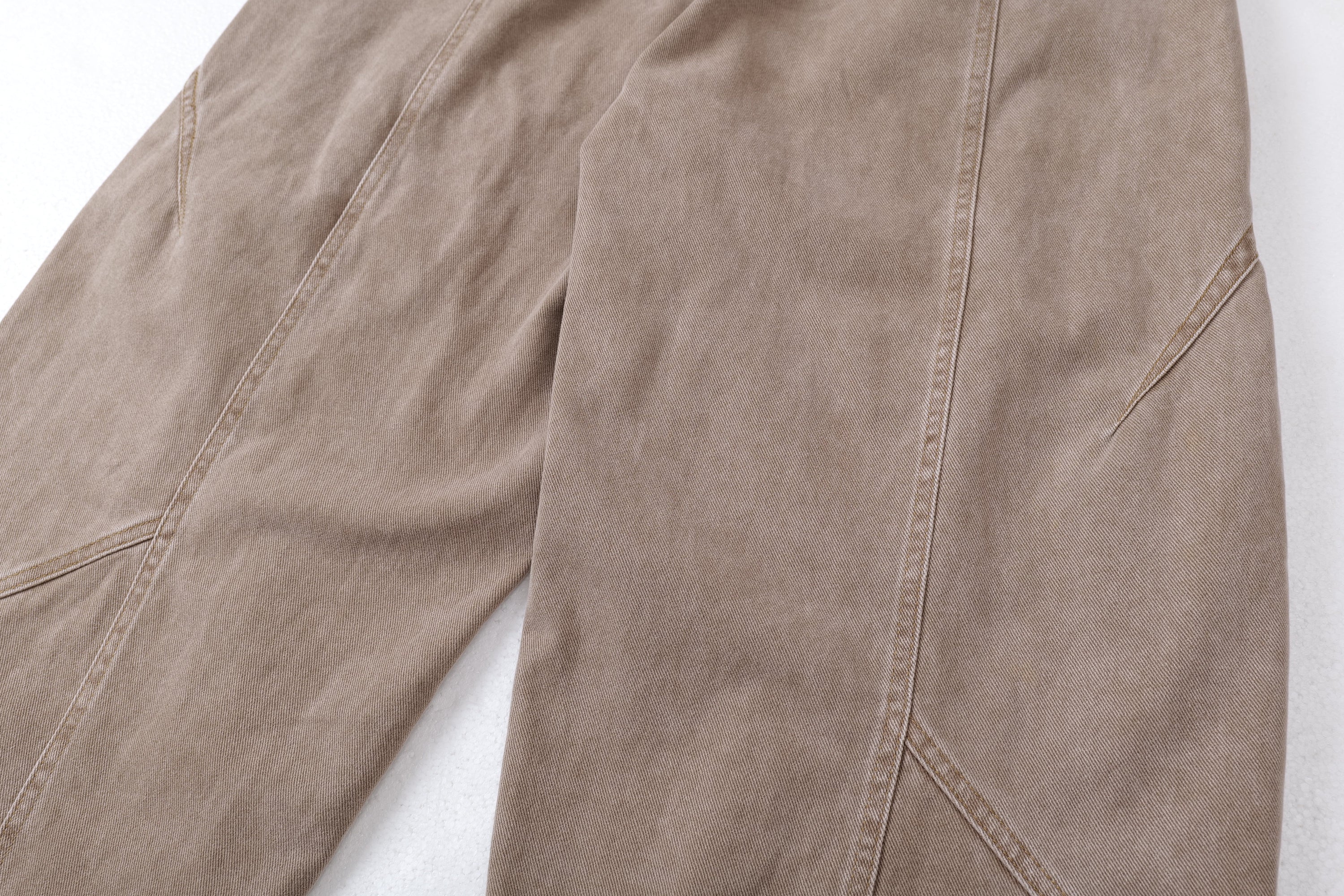 Curved-Panel Balloon Wide-Leg Jeans | Sculpted Streetwear Denim